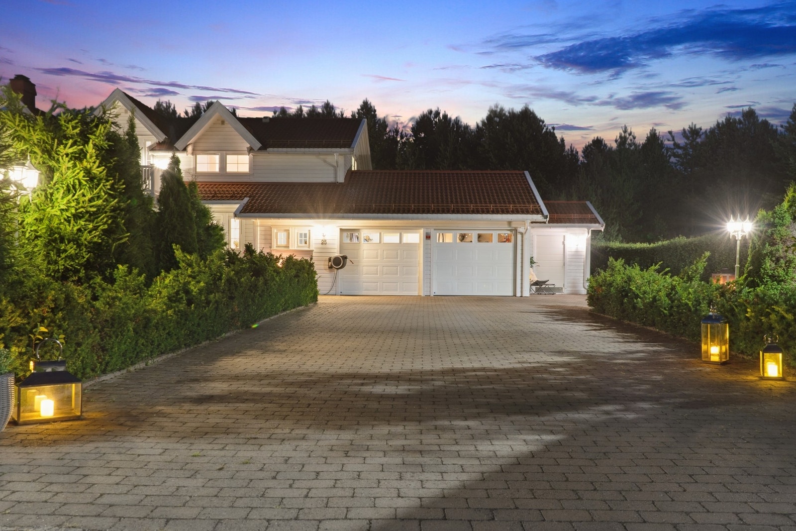 Området oppleves som trygt og barnevennlig, og kombinerer det beste av bynær beliggenhet og naturens kvaliteter. Galleribilde