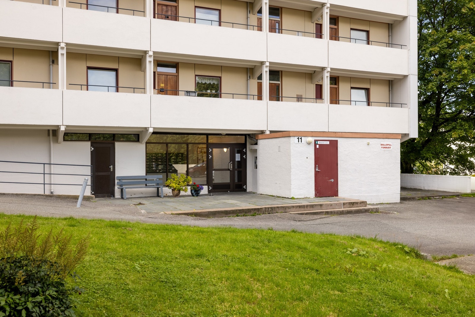 Husk å melde deg på visning! Galleribilde