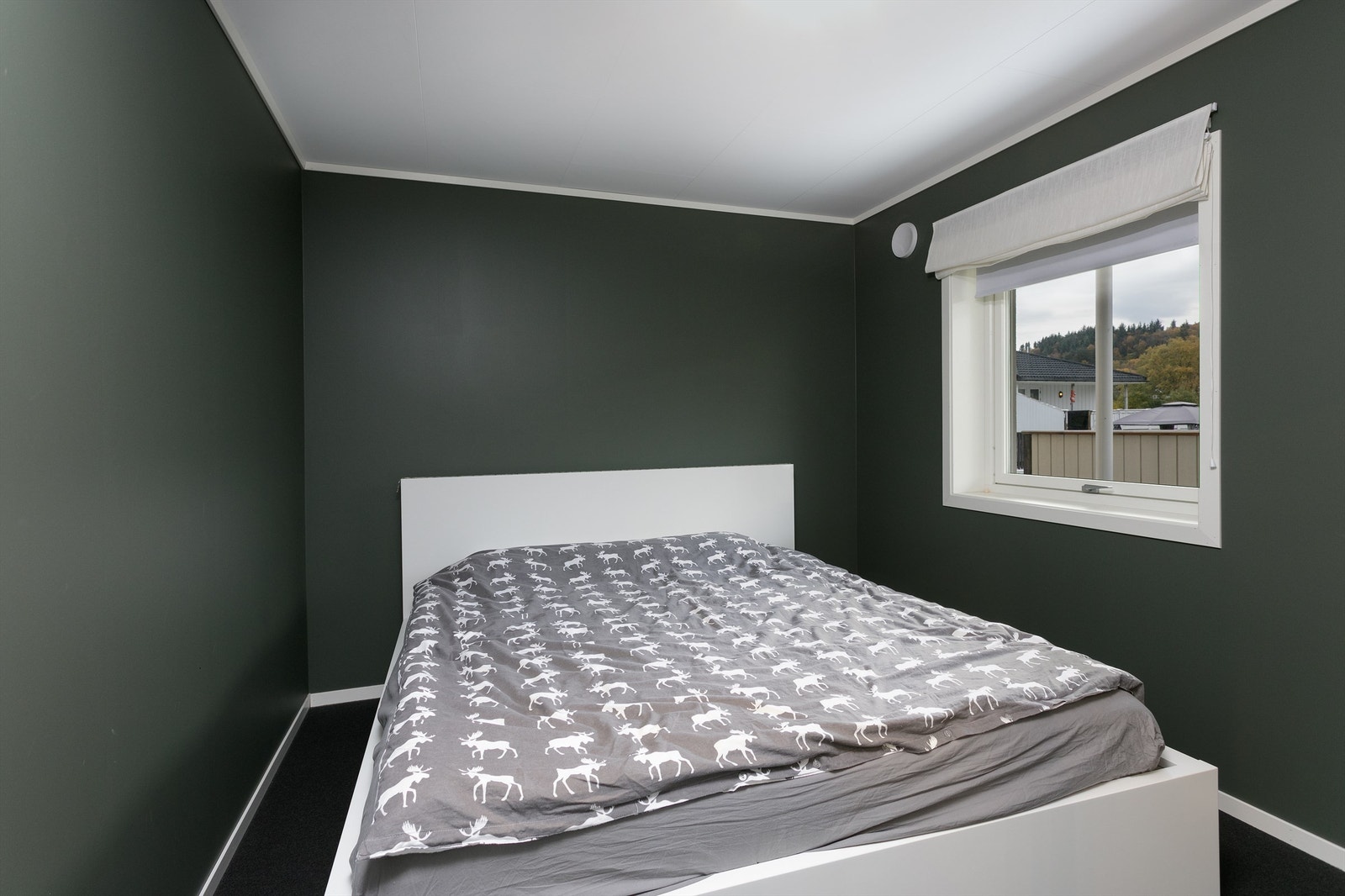 Soverom 1 i stor leilighet Galleribilde