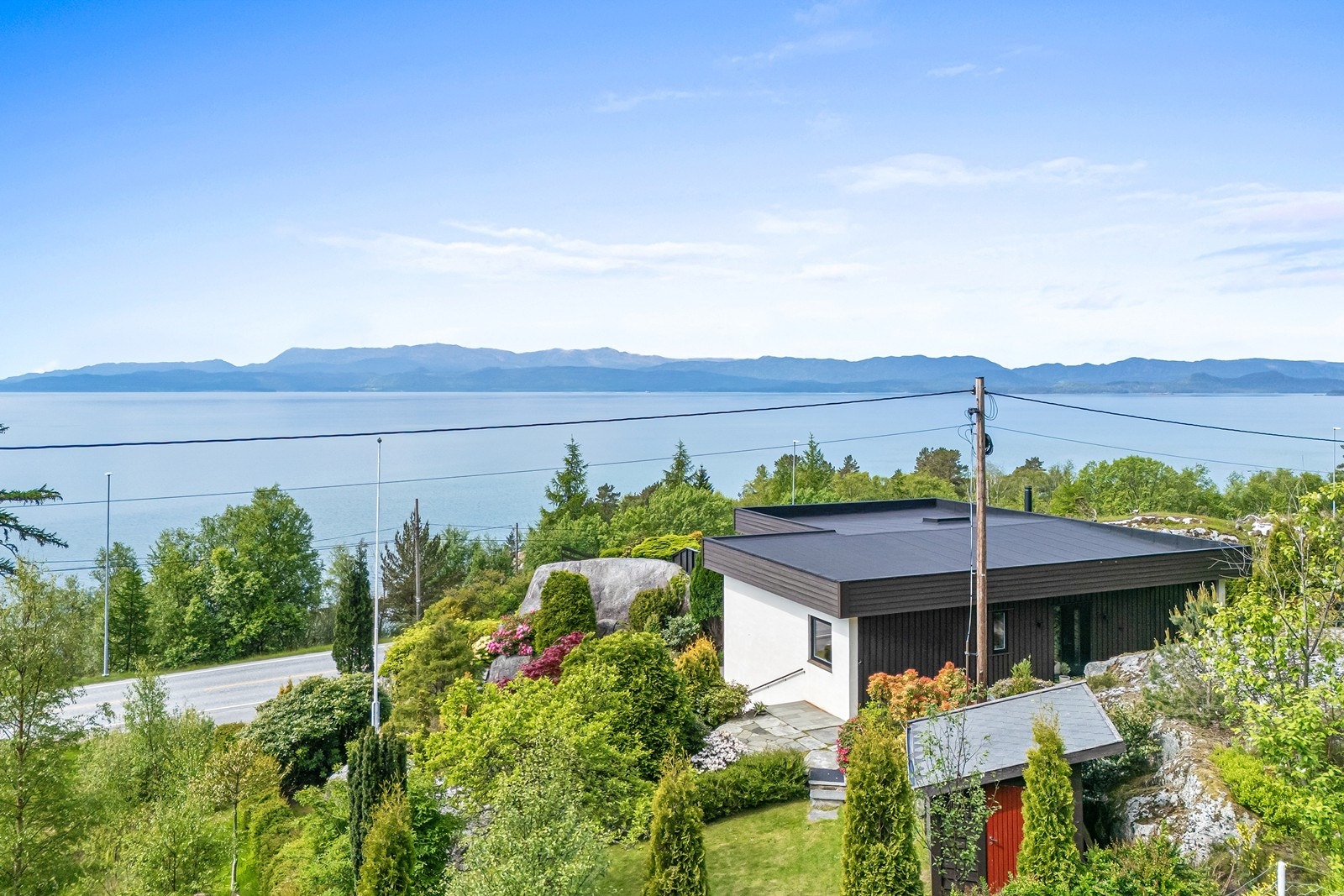 - Panoramautsikt over Husnesfjorden - Galleribilde