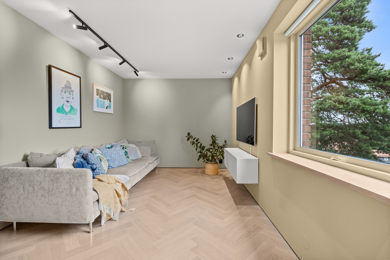 Fleksibelt rom med mulighet for TV-stue, hjemmekontor eller gjesterom. Galleribilde