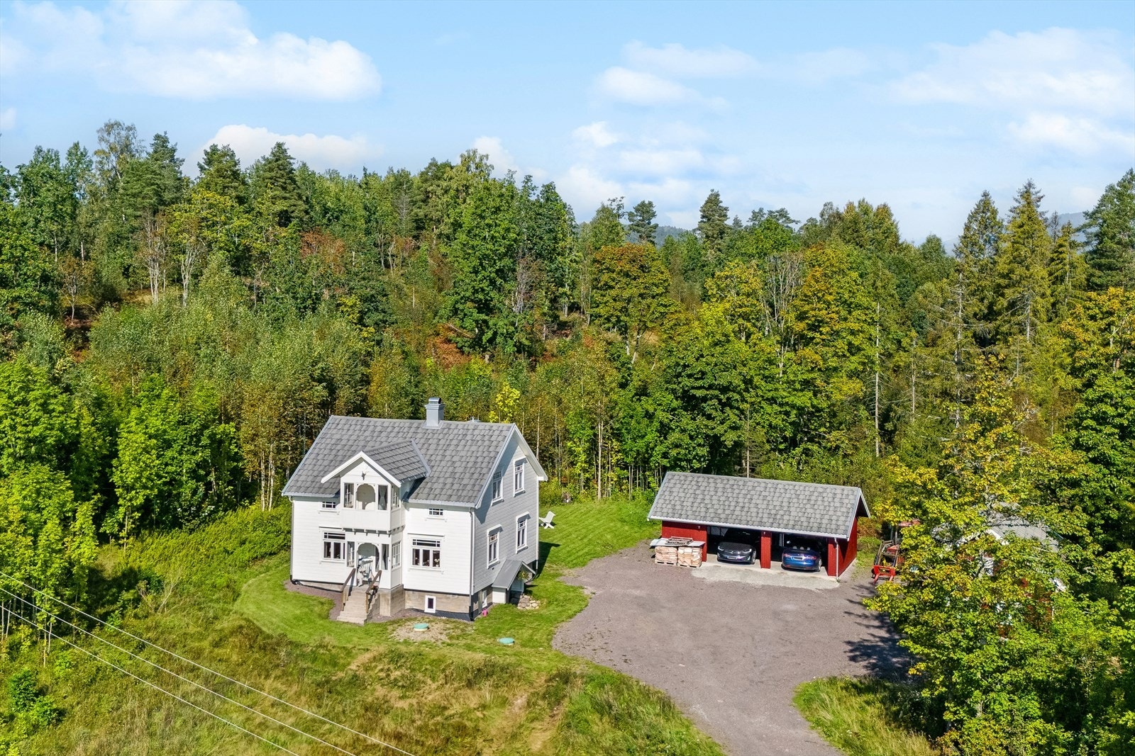 Tomten er på hele ca. 9 637,5 m². Galleribilde