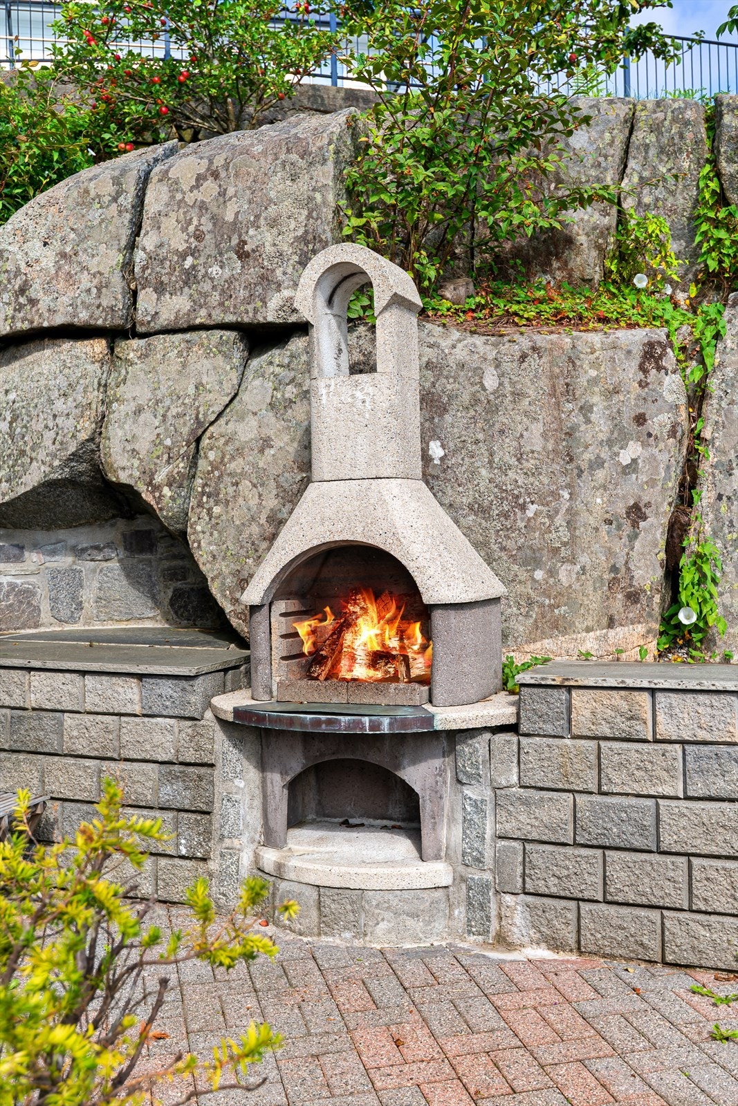 Her ligger alt tilrette for å nyte uteområde med familie og venner Galleribilde