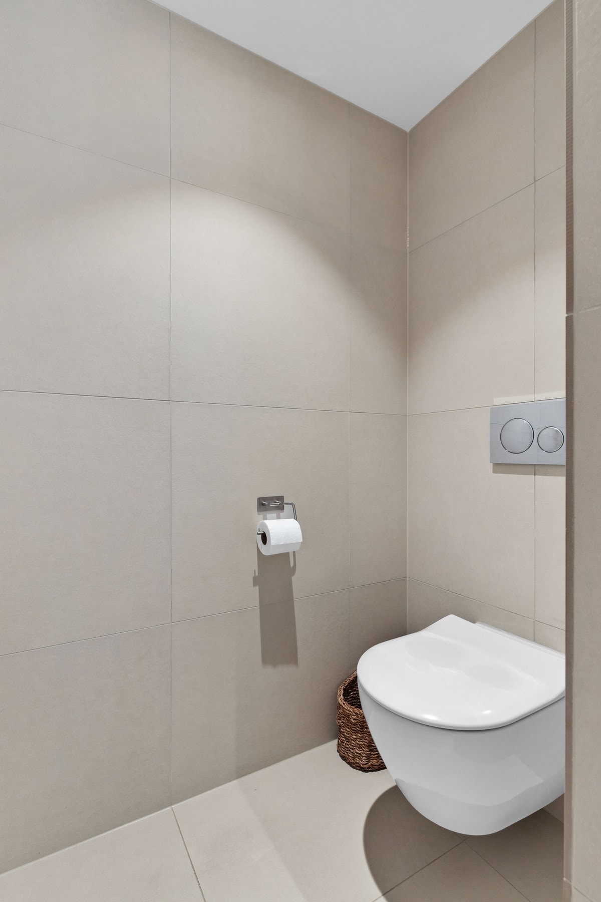 Toalettet er vegghengt Galleribilde