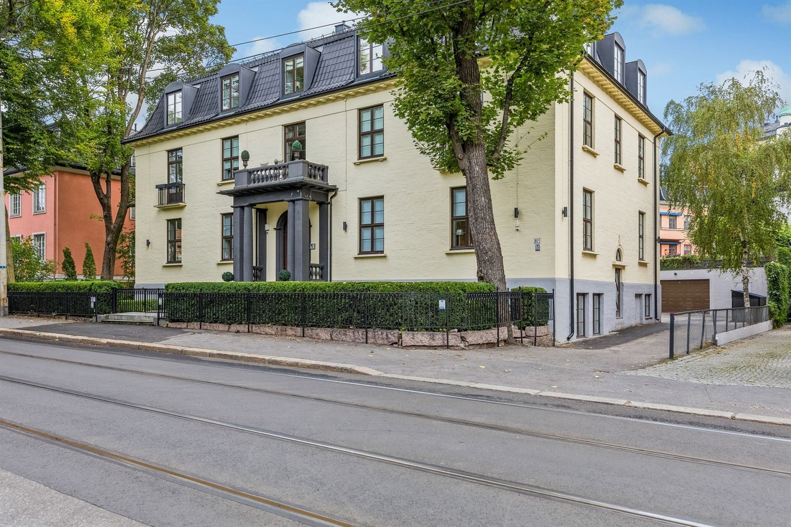 Villa Rose ligger meget sentralt på Skarpsno (Frogner). Galleribilde