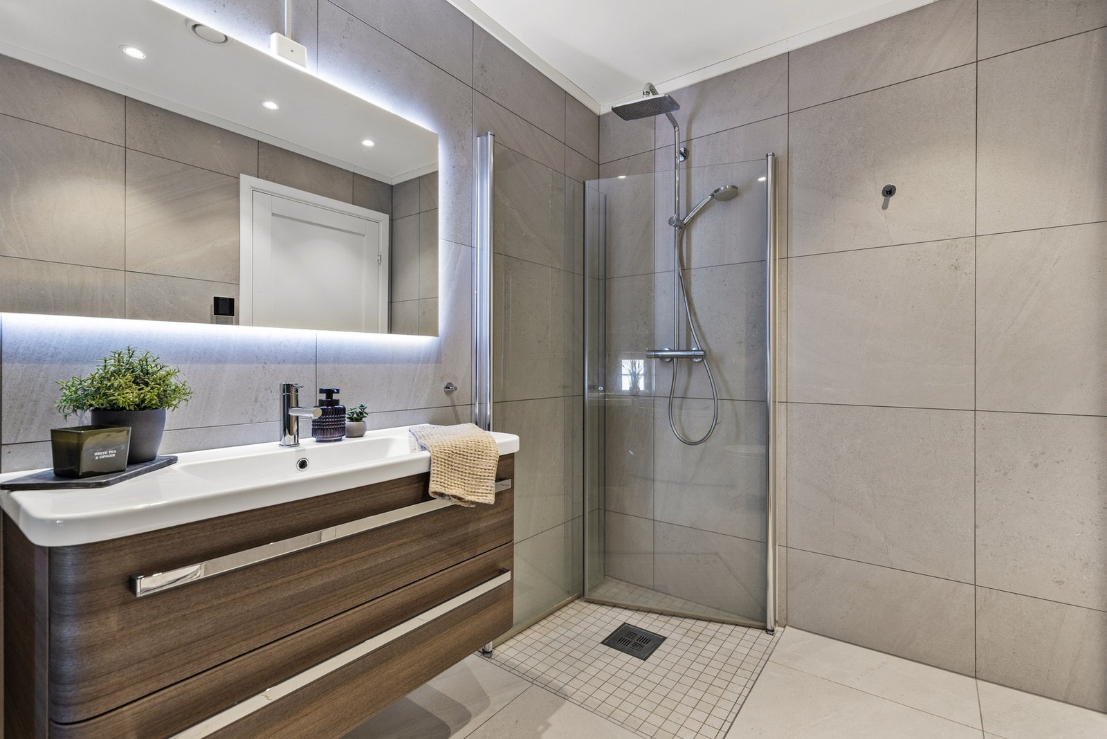 Rommet har gulvvarme og balansert ventilasjon Galleribilde