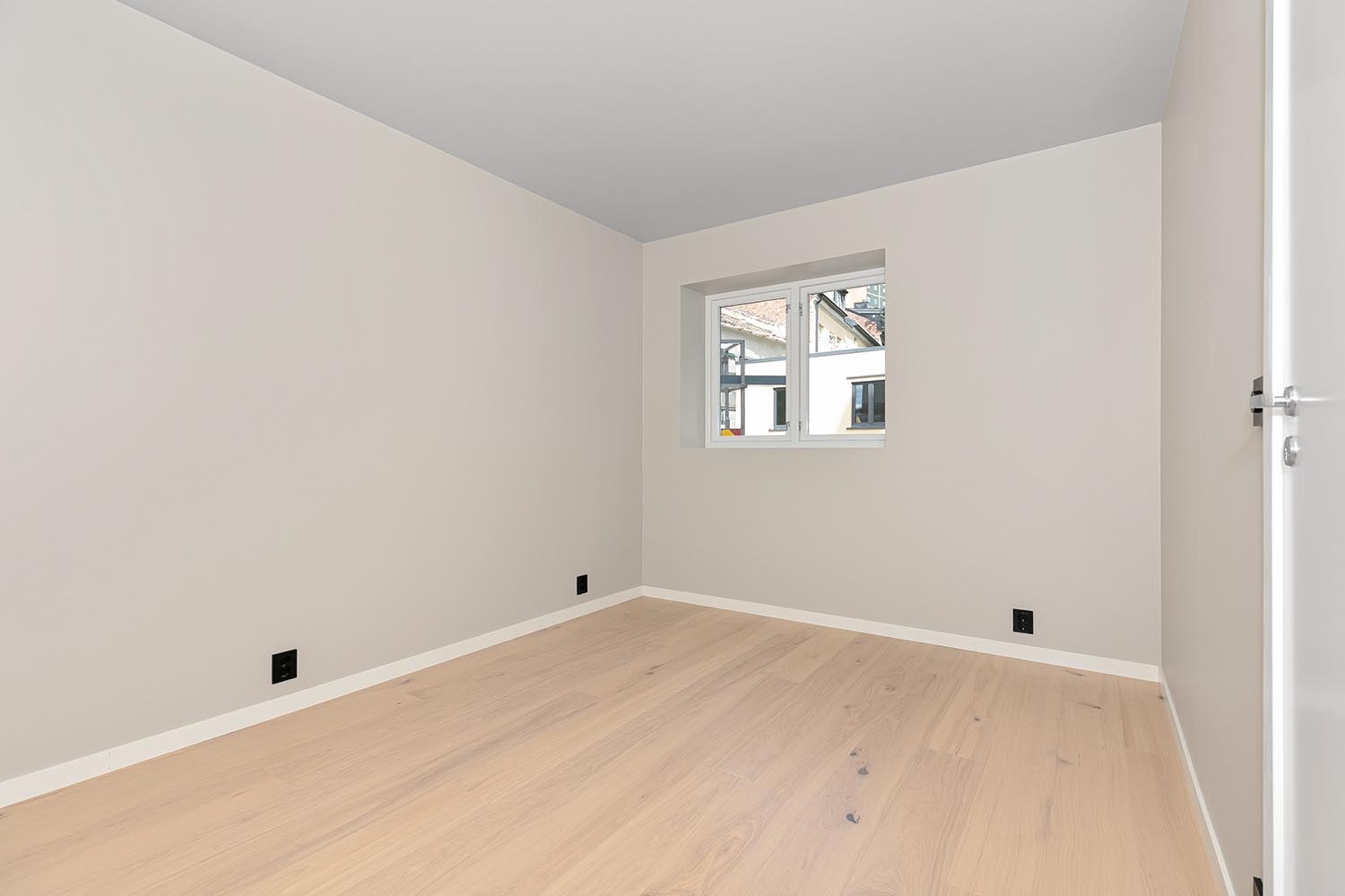 Hovedsoverom med adgang til bad 1. Galleribilde