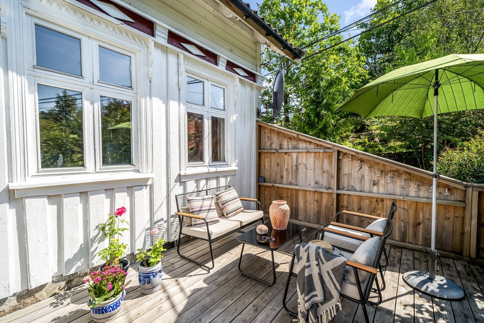 Terrassen ligger lunt til Galleribilde