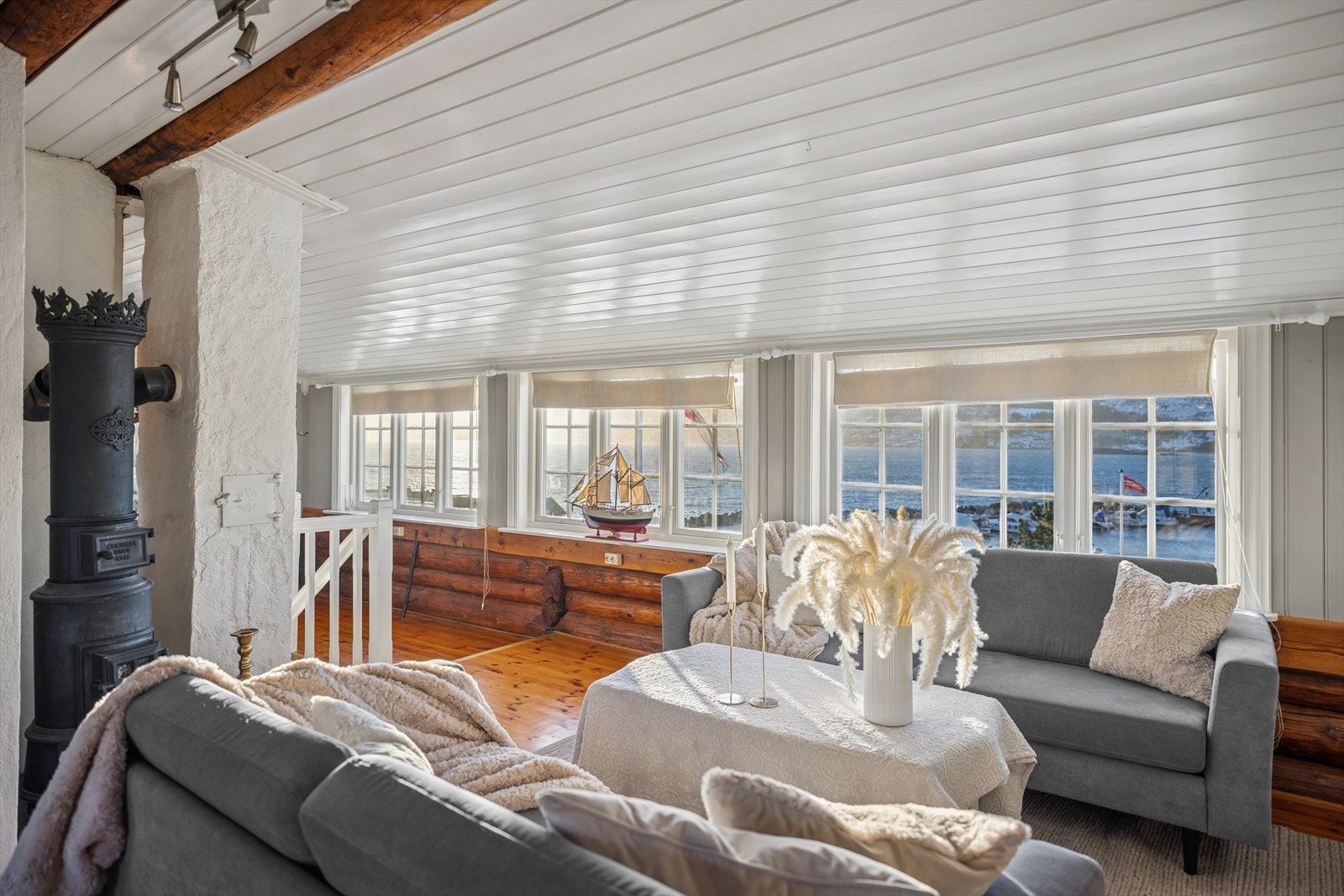 Lofstuen har nydelig utiskt. Galleribilde