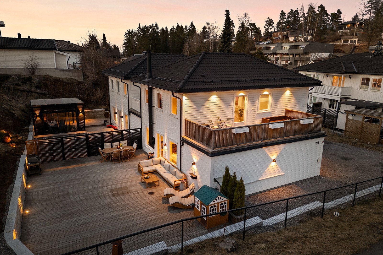 Velkommen til Løkkevegen 20B, presentert av Truls Huage v/ Proaktiv Lørenskog. Galleribilde