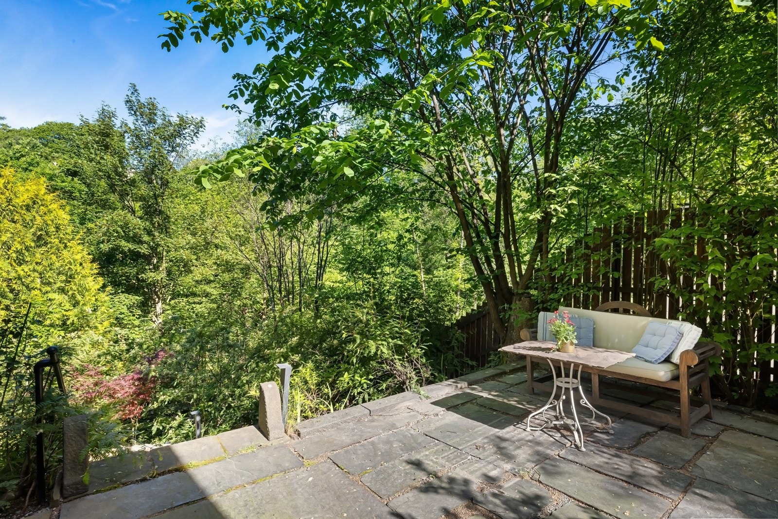 Flere solrike uteområder Galleribilde