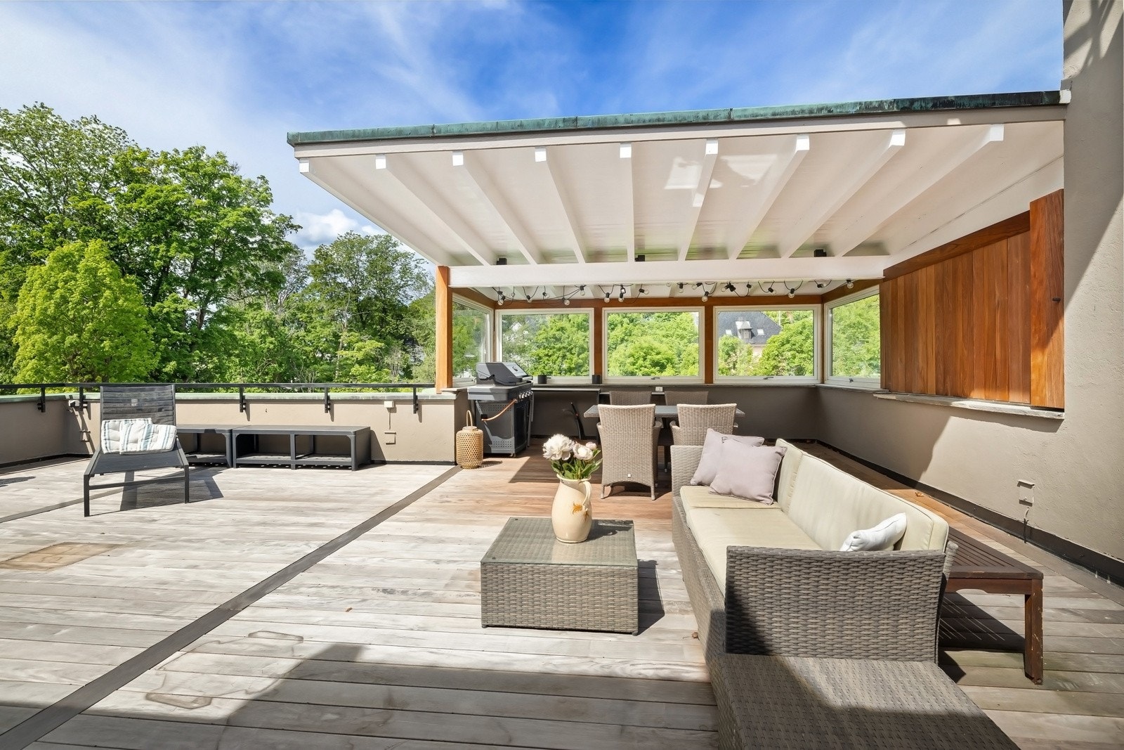 Terrasse med pergola Galleribilde