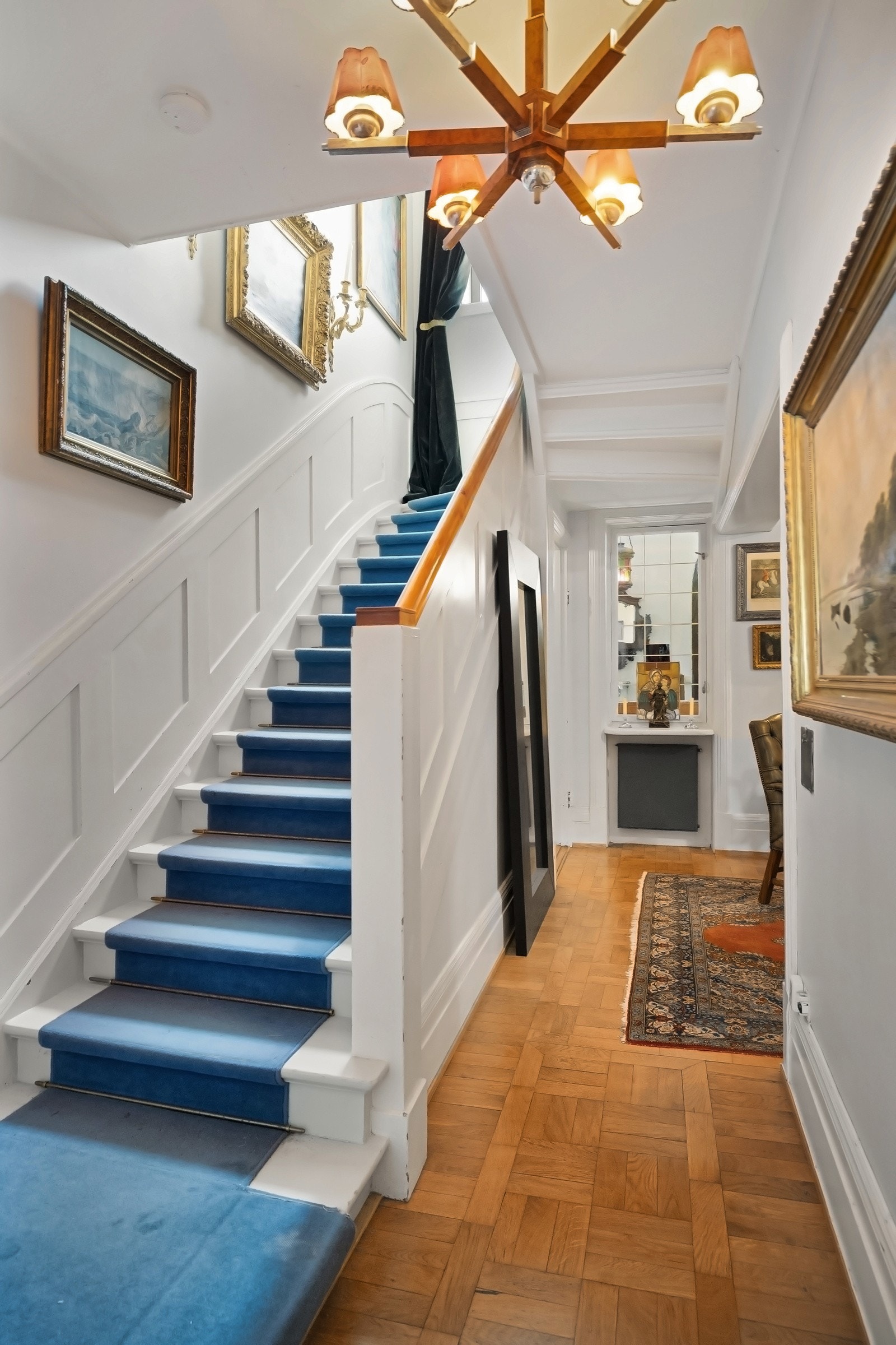 Trapp opp til boligens andre plan Galleribilde