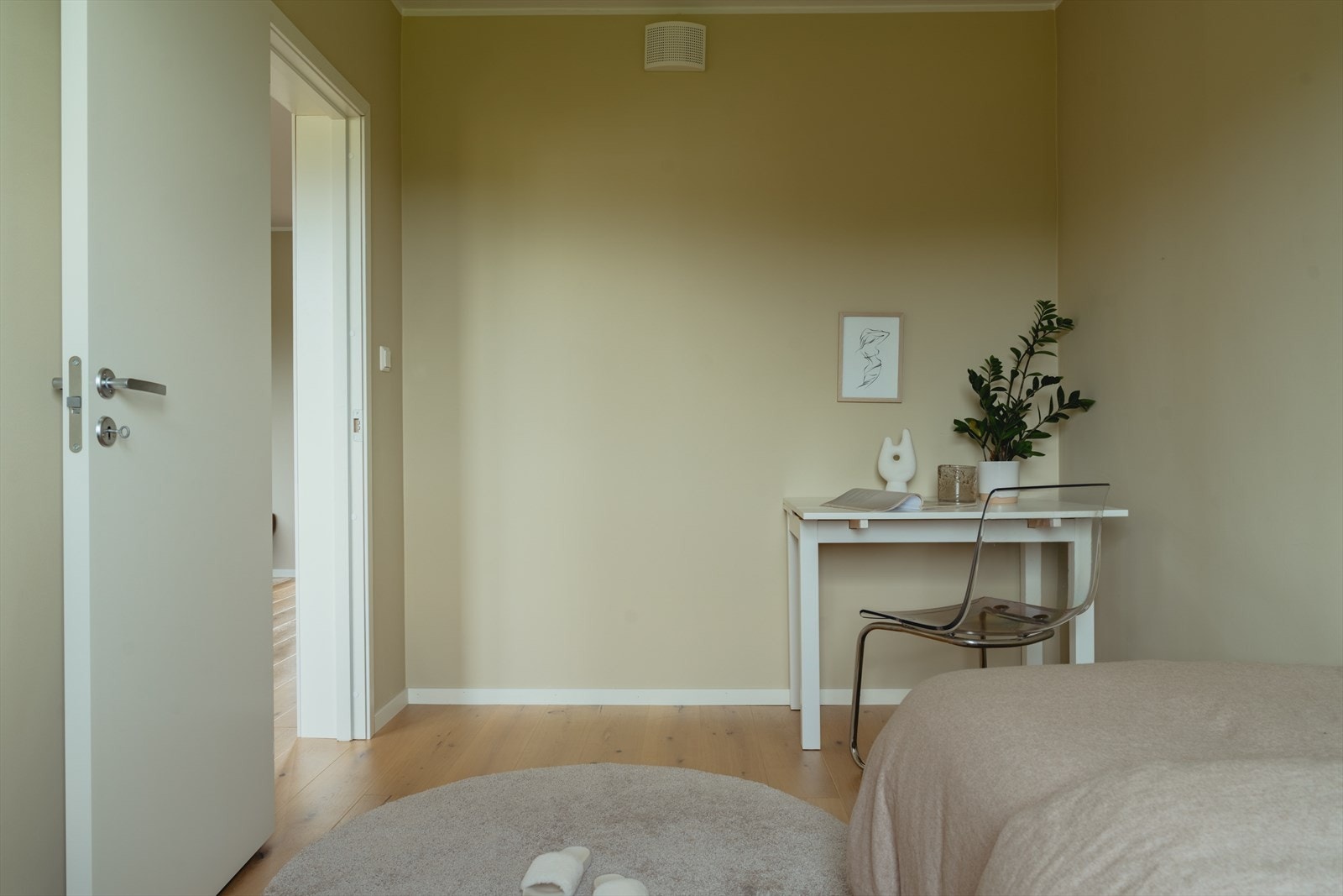 Rommet
har god plass til å innrede slik du måtte ønske Galleribilde