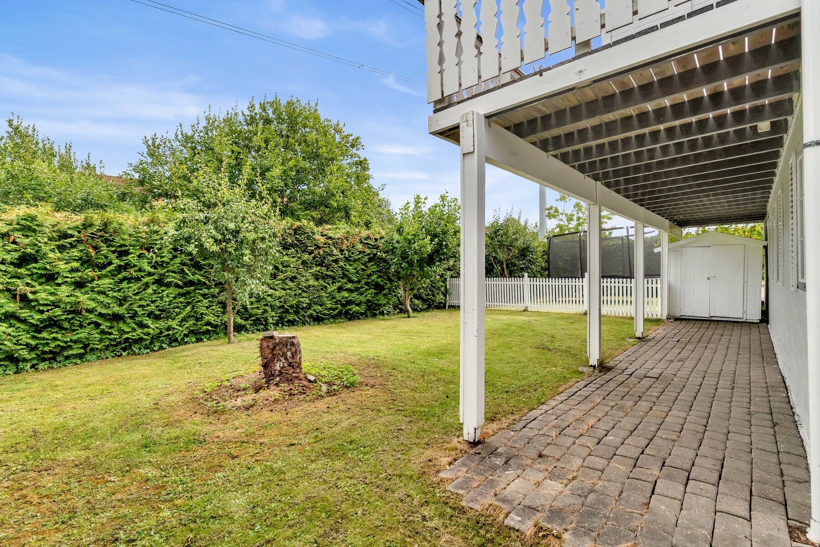 Inngangspartiet er oversiktlig og funksjonelt - enkelt for både leietakere og gjester. Galleribilde