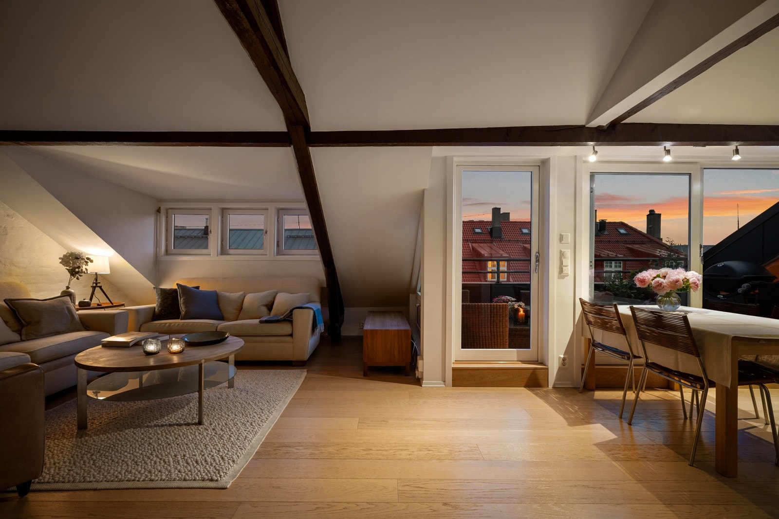 Stor møbleringsfrihet til generøst møblement i flere soner. Galleribilde