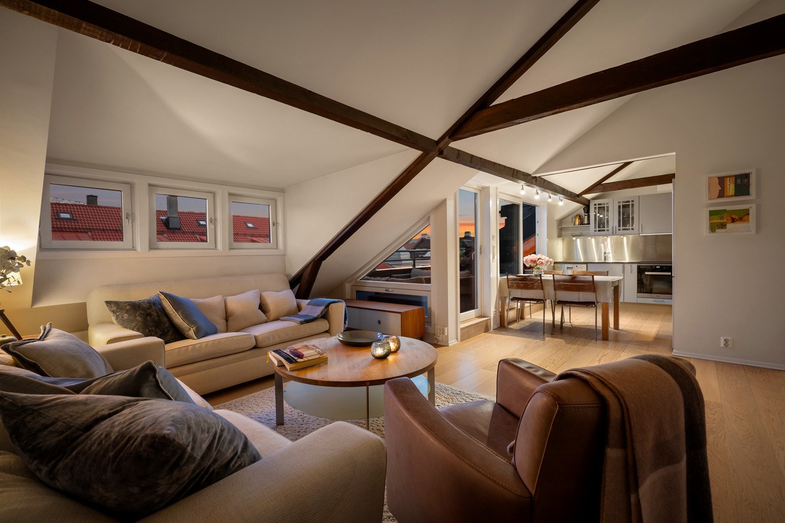 Stor møbleringsfrihet til generøst møblement. Galleribilde