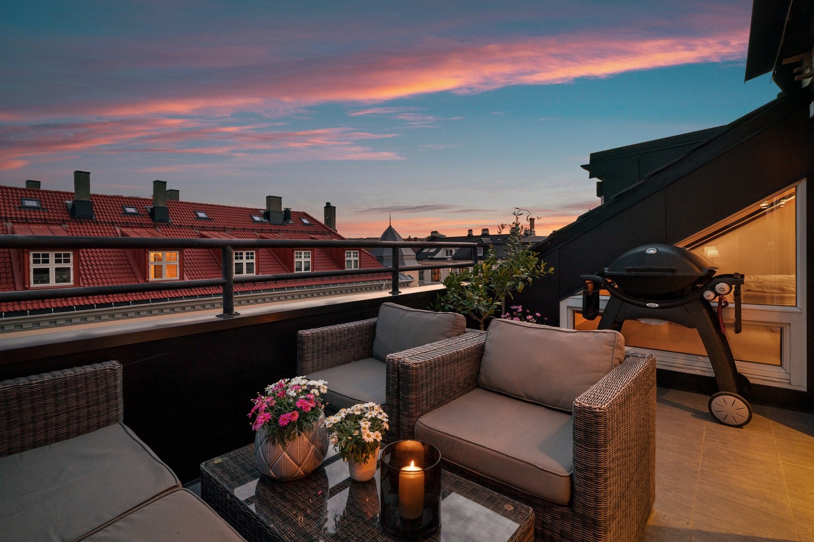 Helt skjermet for innsyn og nydelig utsikt mot Holmenkollen. Galleribilde