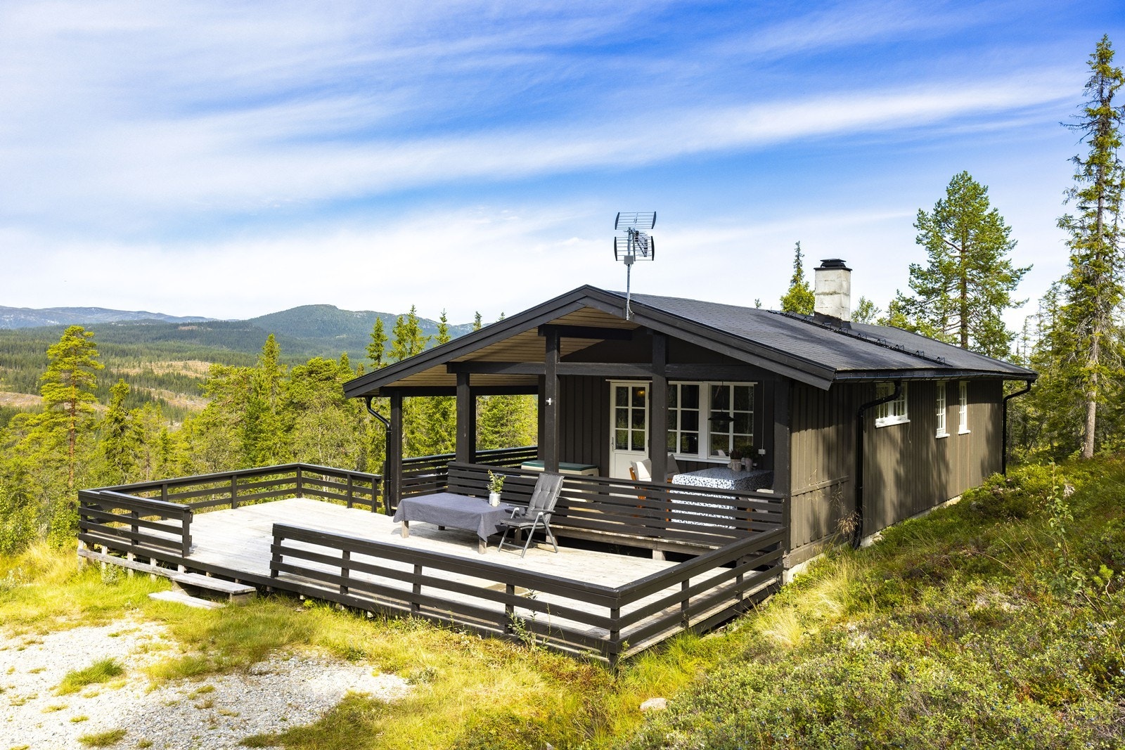 En koselig hytte med flott beliggenhet og god planløsning! Galleribilde