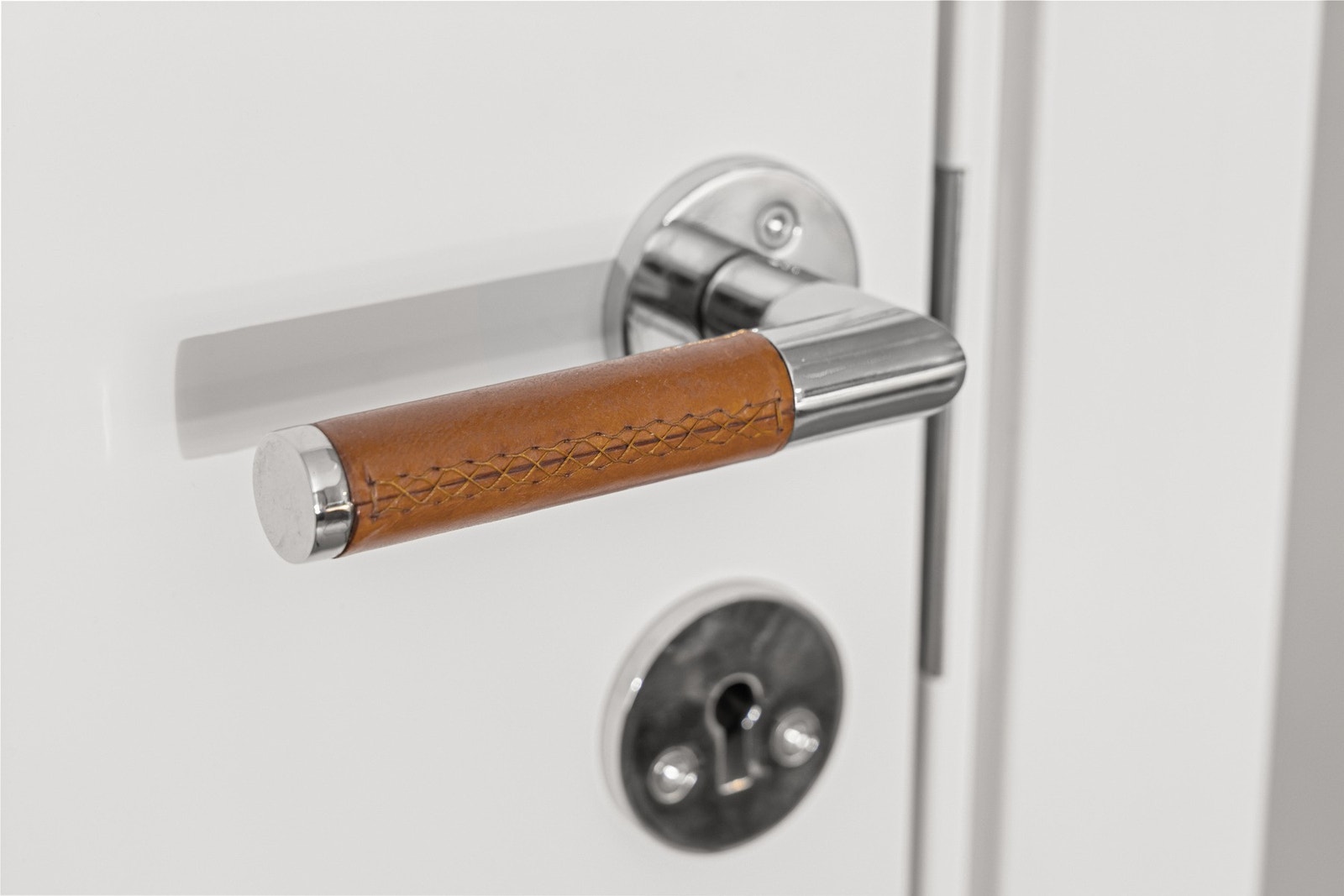 Kvalitetsdører fra SCANFLEX m skinnhåndtak. Galleribilde