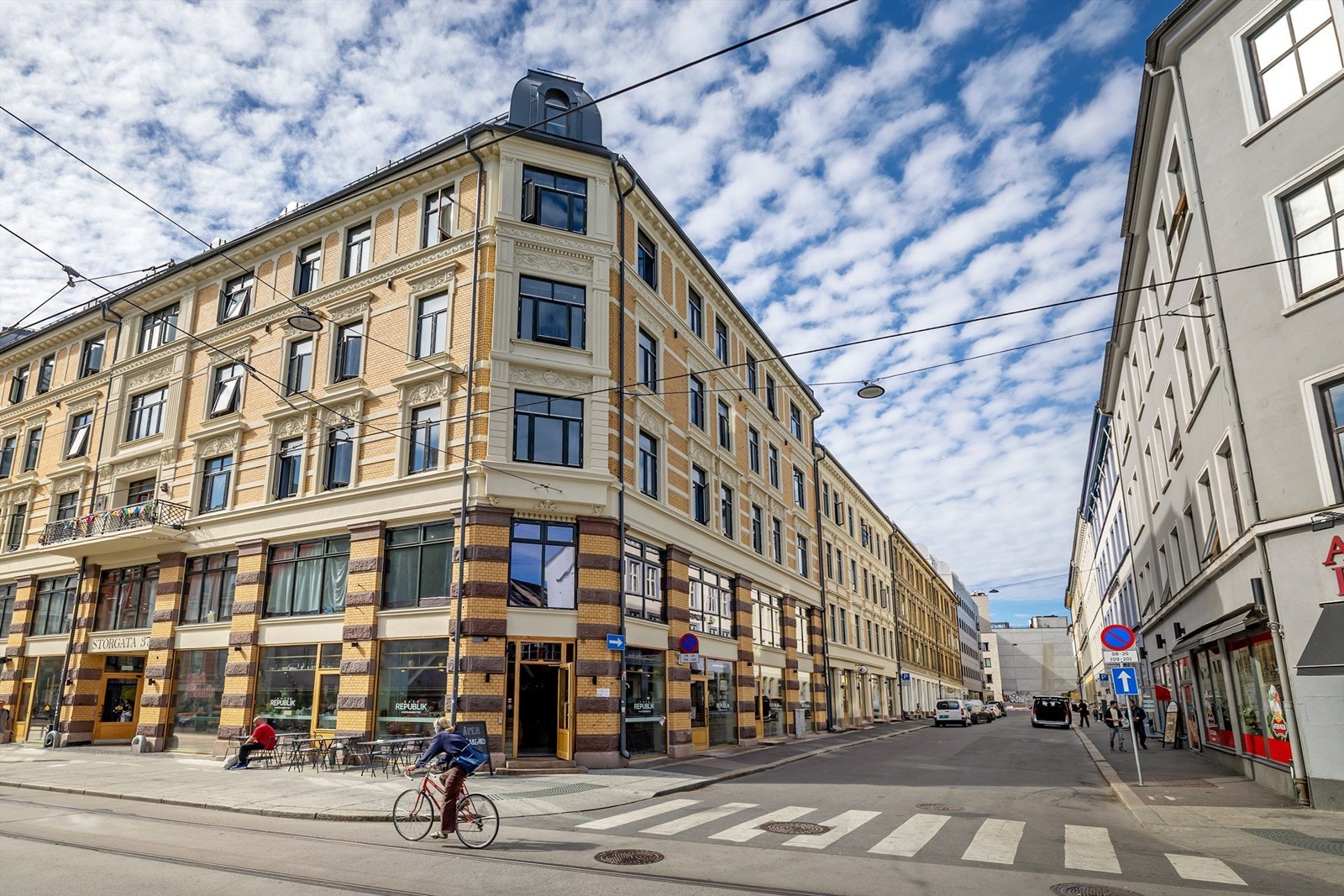 Boligen sikrer en attraktiv beliggenhet som gir deg muligheten til å nyte alt Oslo har å by på - rett utenfor døren! Galleribilde