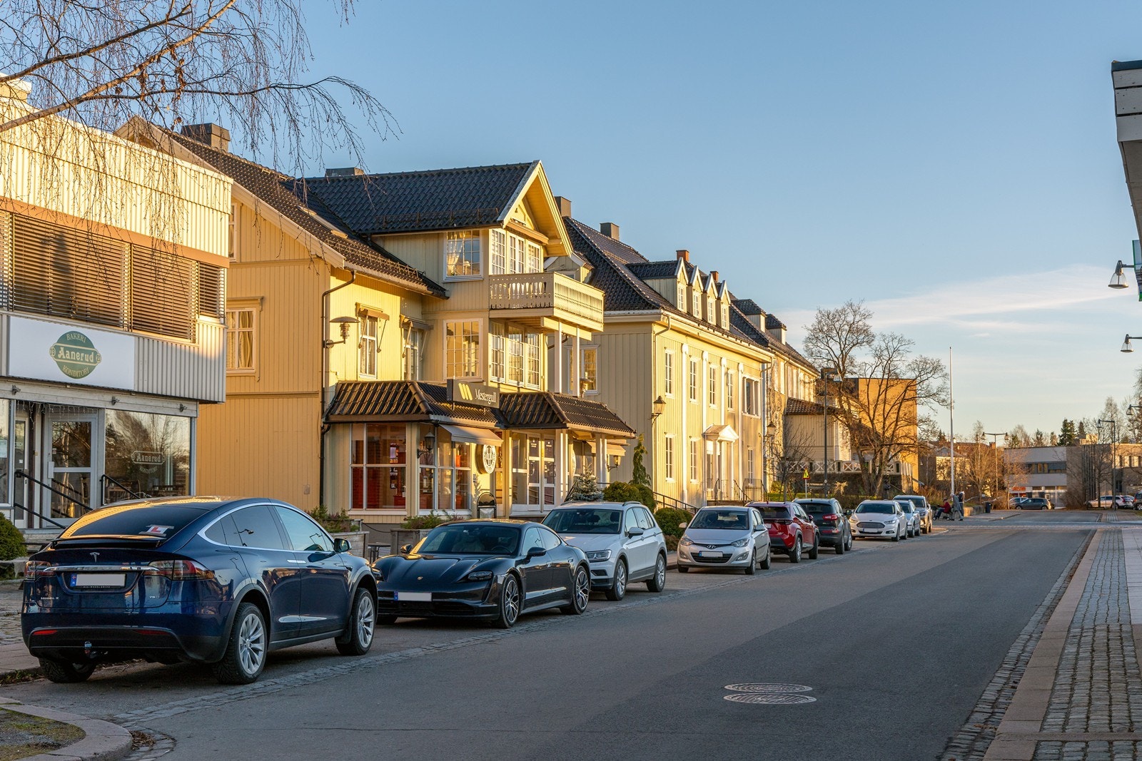 Årnes sentrum er en fin blanding av gammelt og nytt. Galleribilde