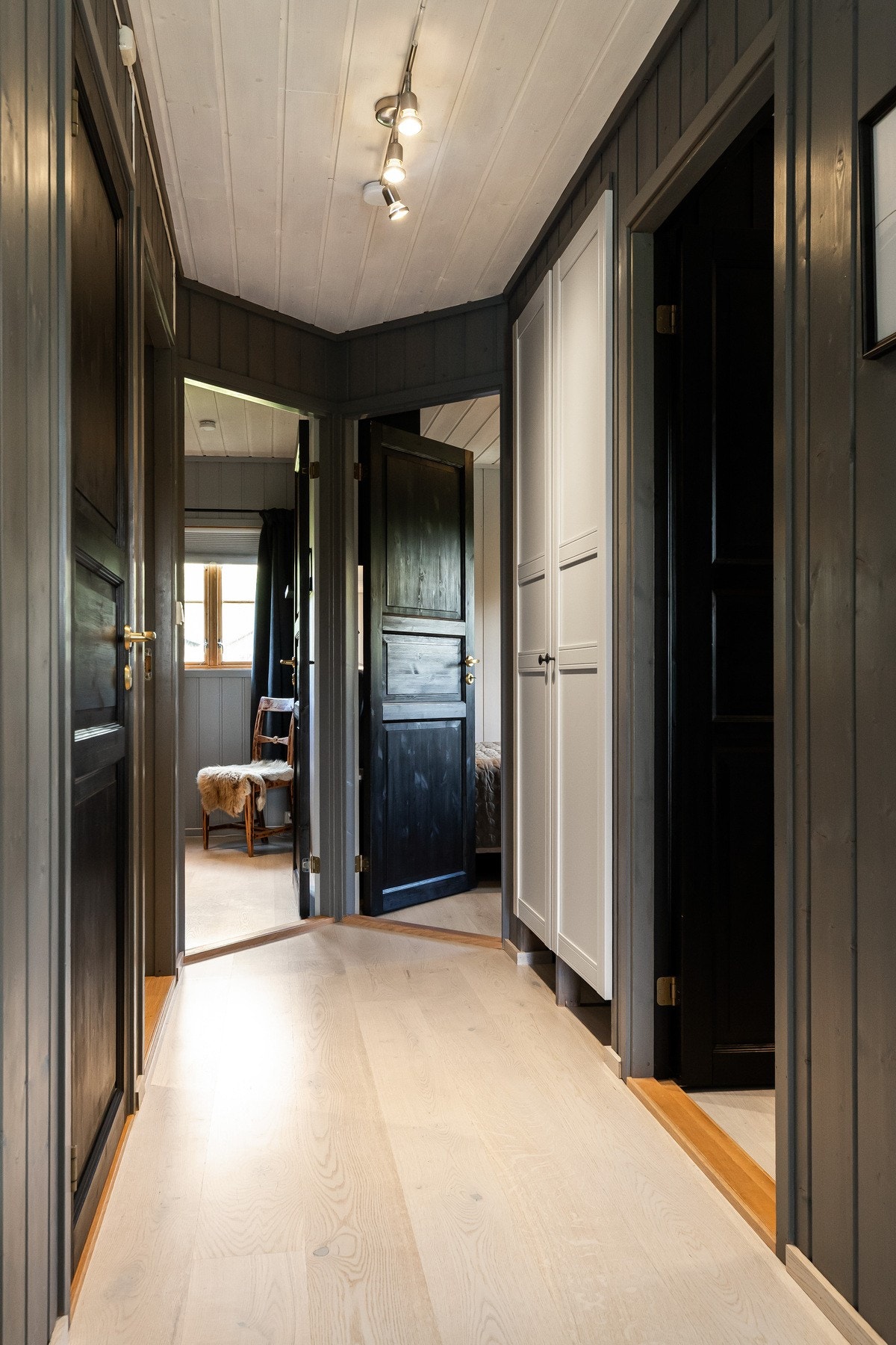 Mellomgang til soverm og bad Galleribilde