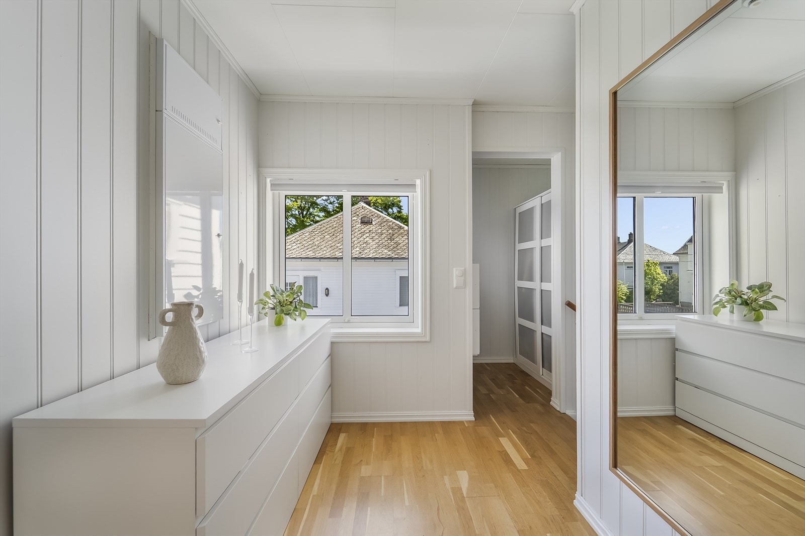 Gang i hovedetasjen. Galleribilde