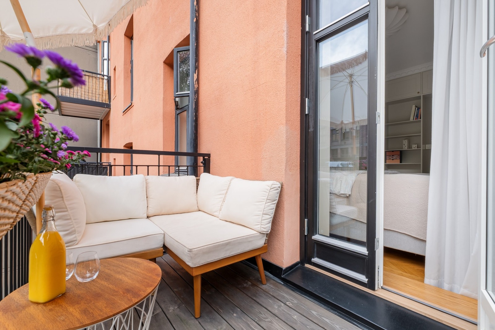 Utenfor soverommet er det en egen, vestvendt balkong. Galleribilde