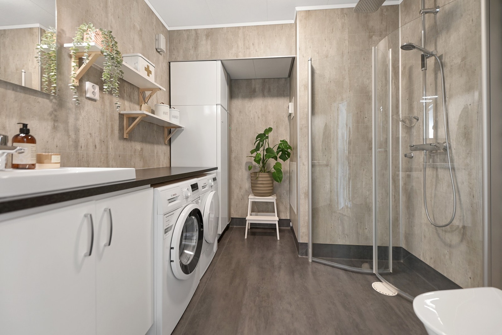 Bad i 1. etasje Galleribilde