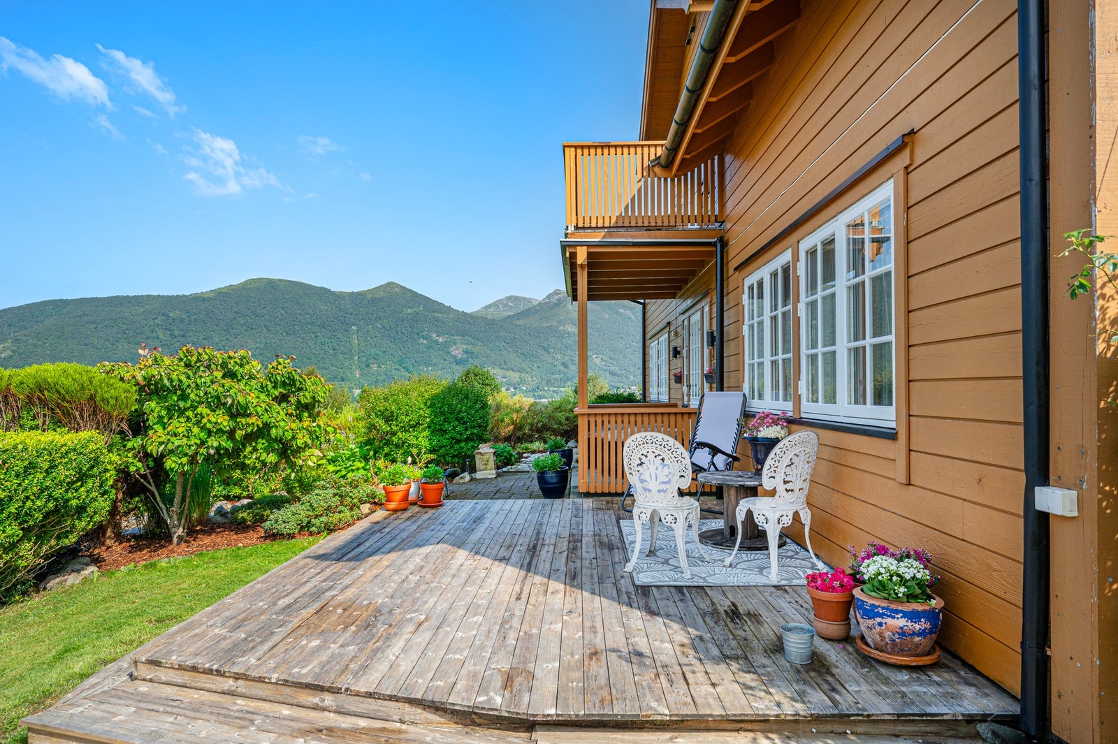 Terrasse mot vest Galleribilde