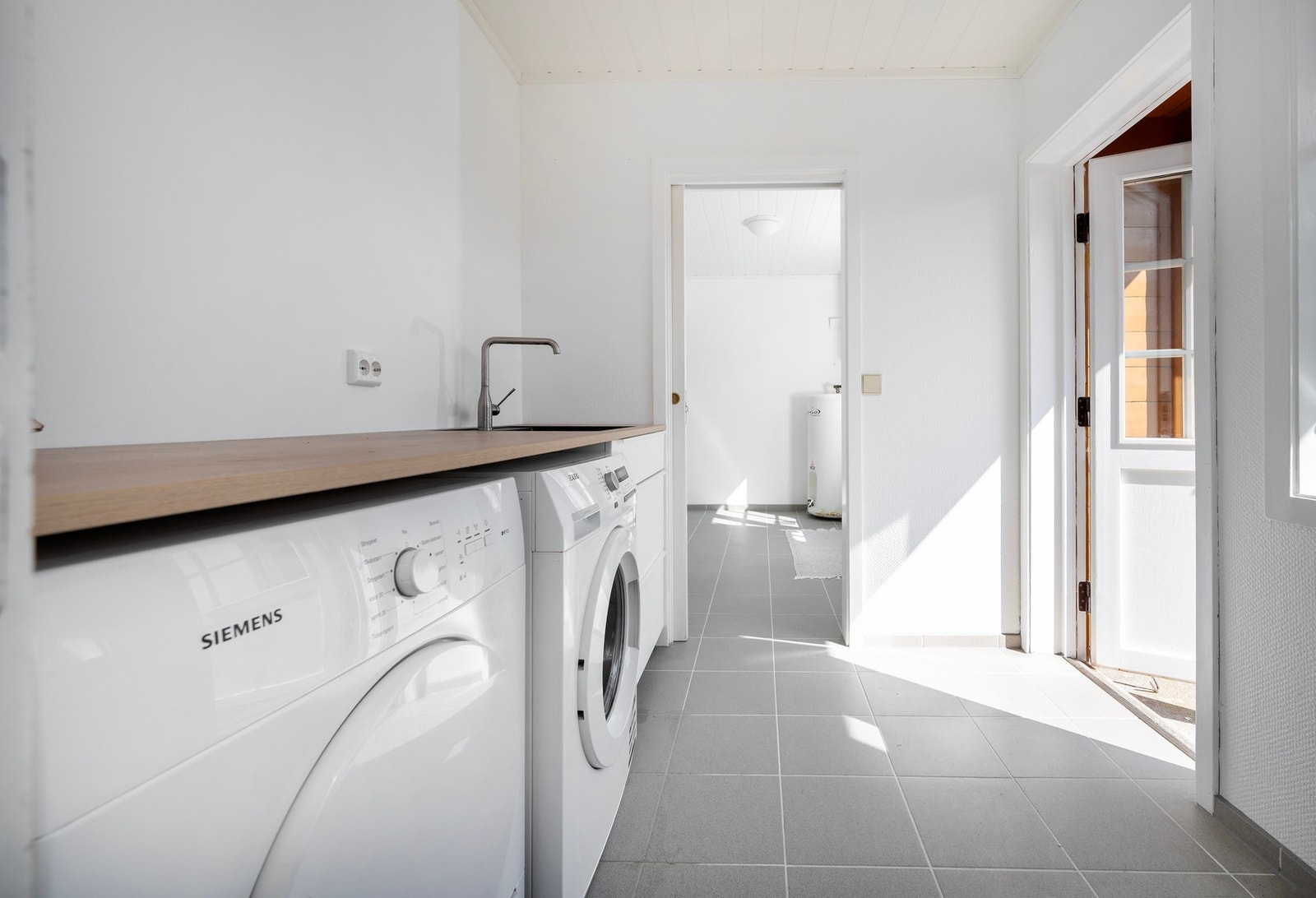 Vaskerom Galleribilde