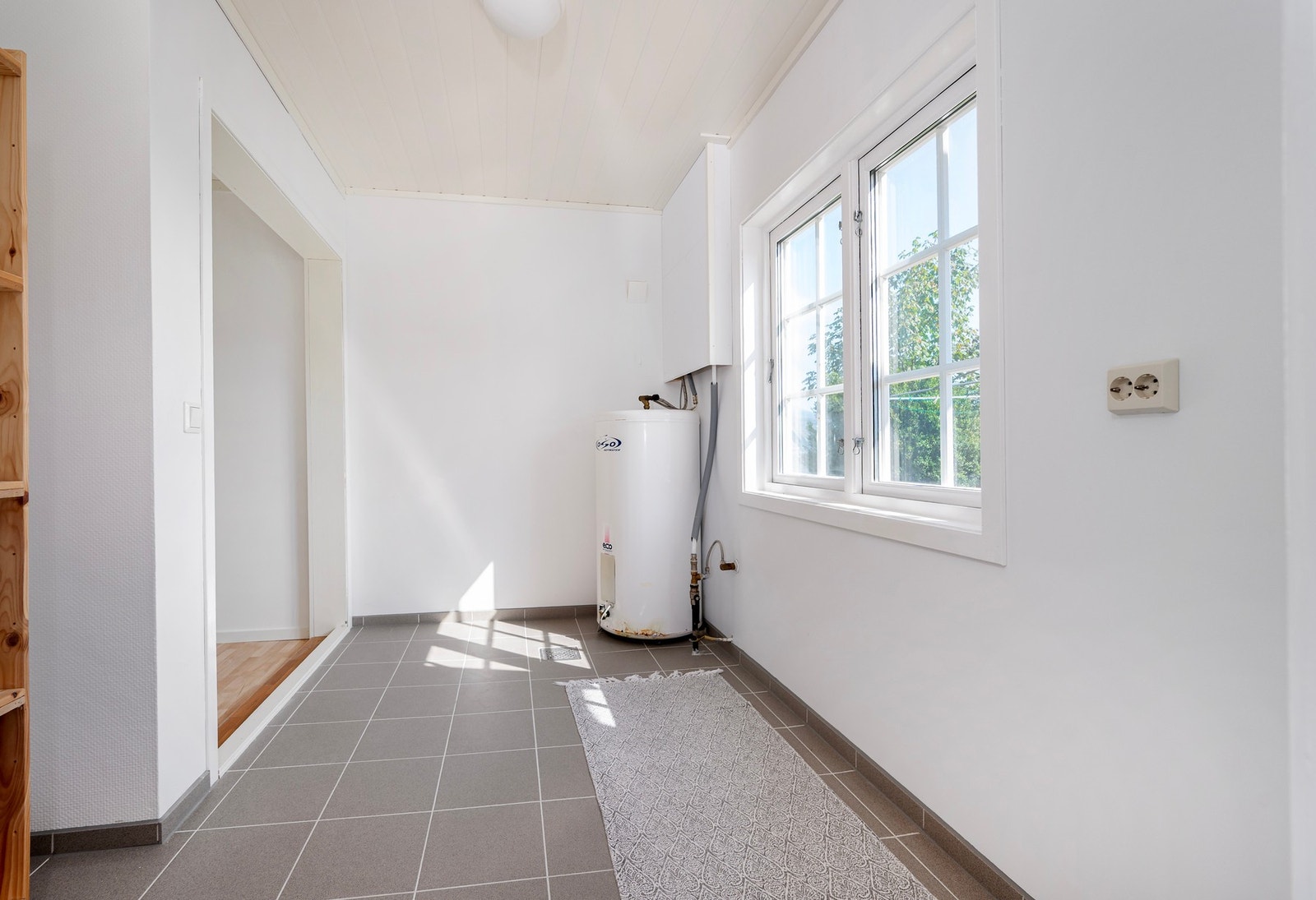 Vaskrom Galleribilde