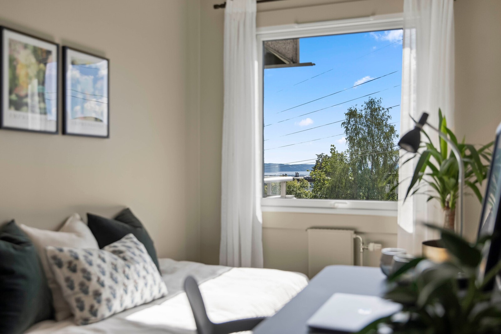 Alle soverom vender ut mot rolige områder. Galleribilde