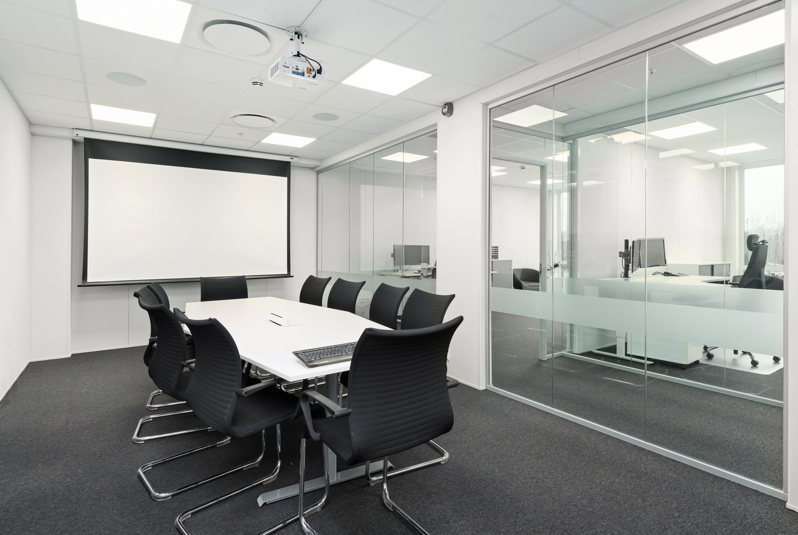 Rom E (kan utvides til 14-18 Pax) Galleribilde