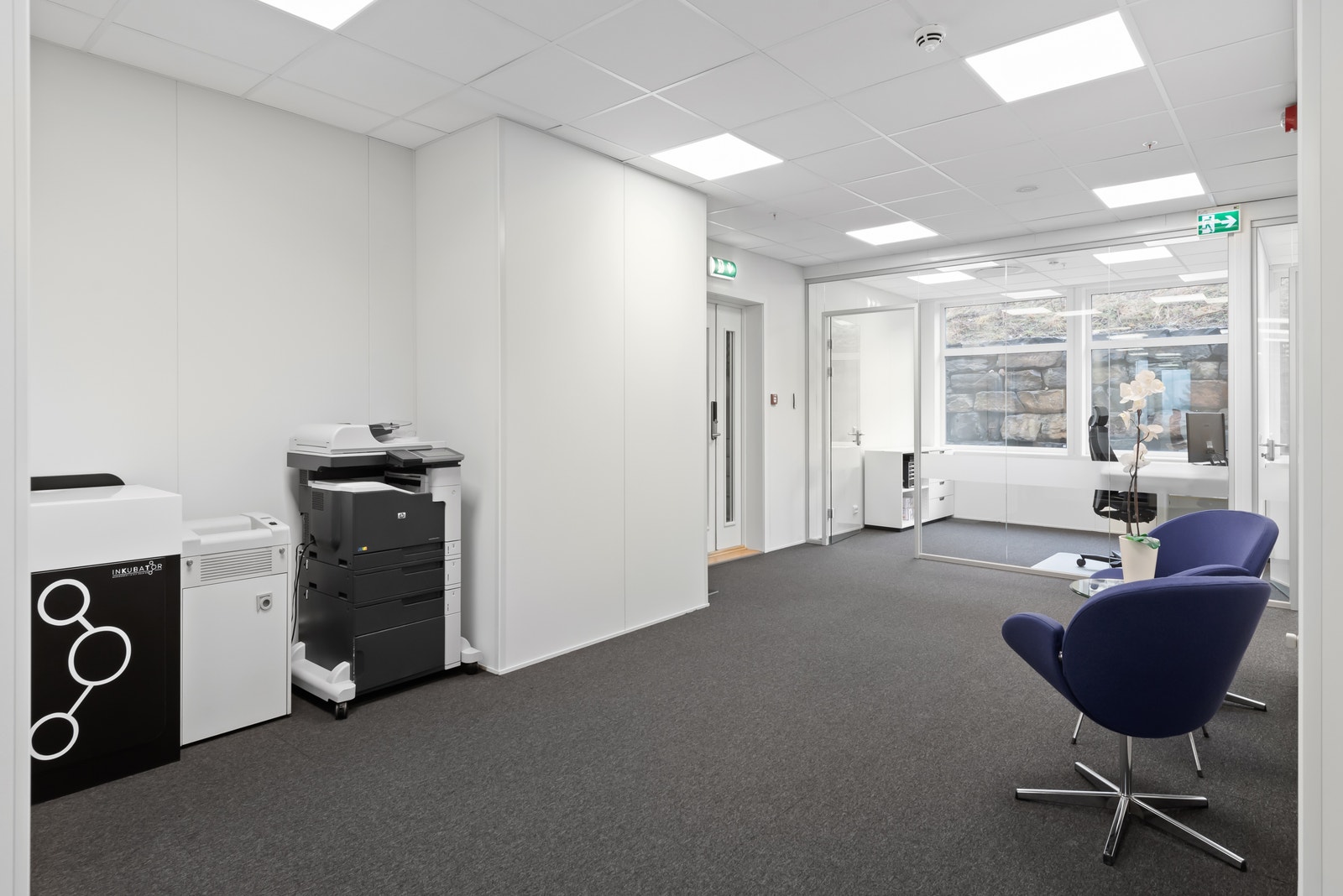 Rom O mot hovedinngang Galleribilde