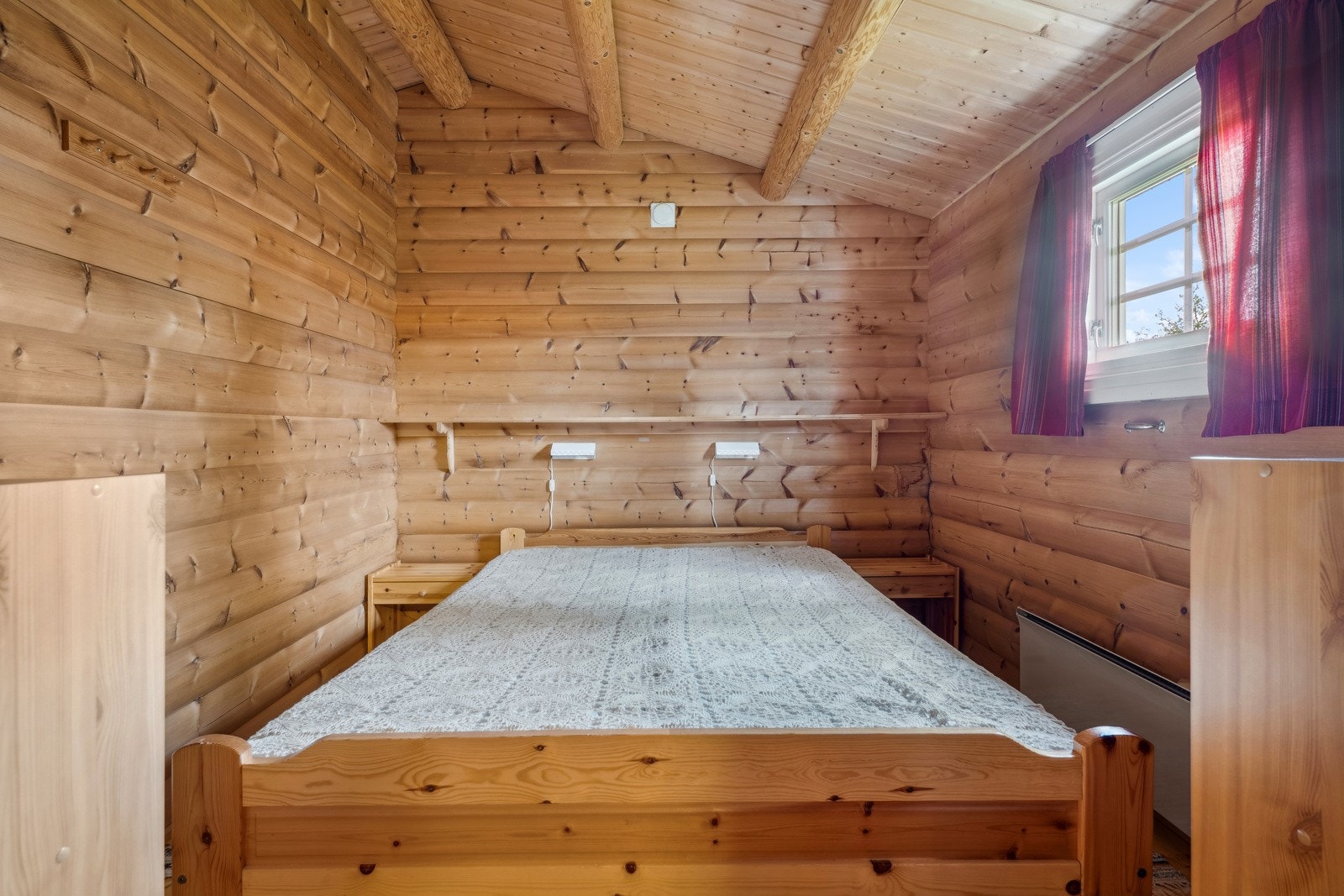 Hovedsoverom ligger innenfor badet. Galleribilde