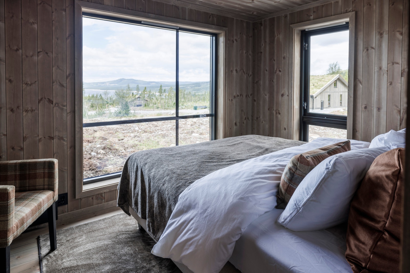 Deilig hovedsoverom med masse plass Galleribilde