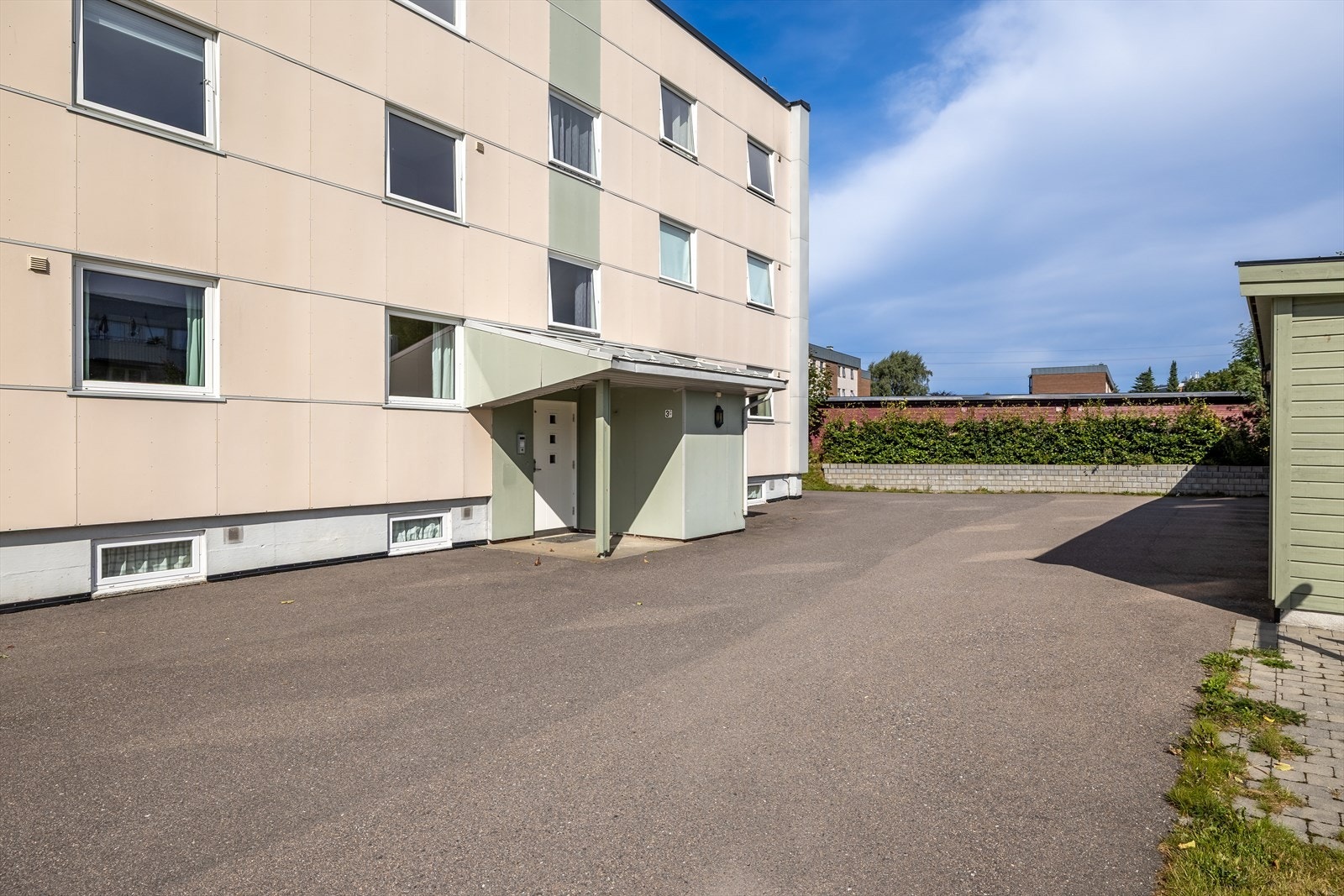 Leiligheten ligger i rolige omgivelser i Bugården Galleribilde