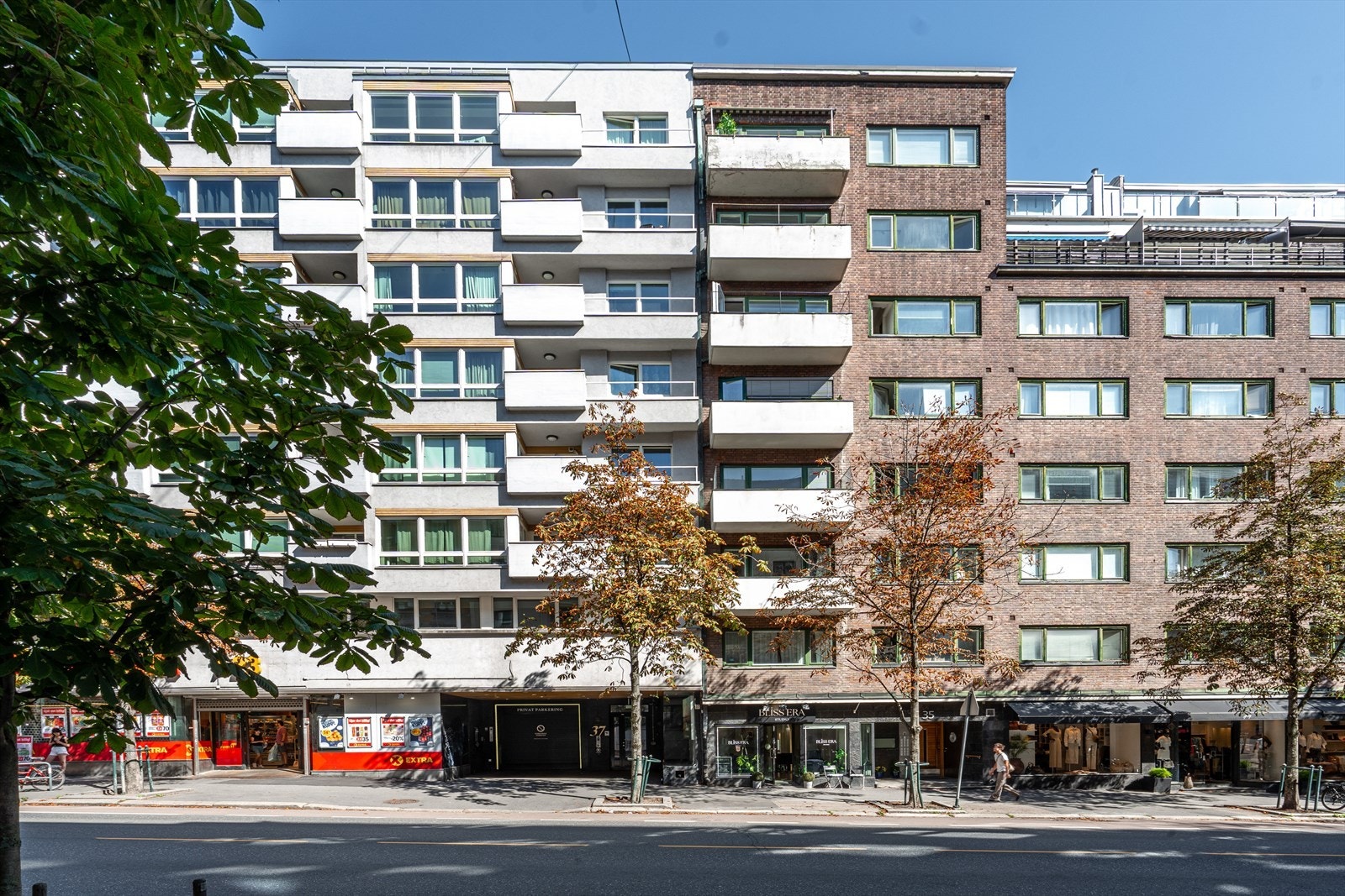 Her bor du i et meget attraktivt, urbant og sentralt boligområde på Frogner - med "alt" utenfor døren. Galleribilde