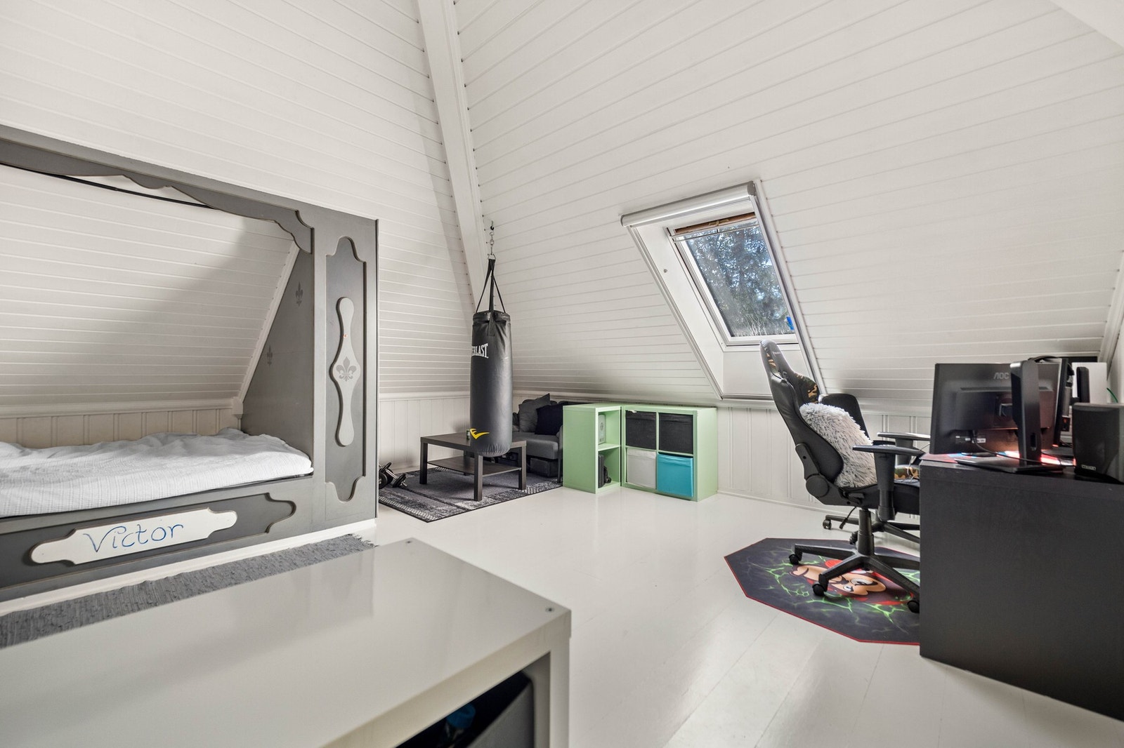 Med hele fire soverom er det god plass til familier med flere barn. Galleribilde