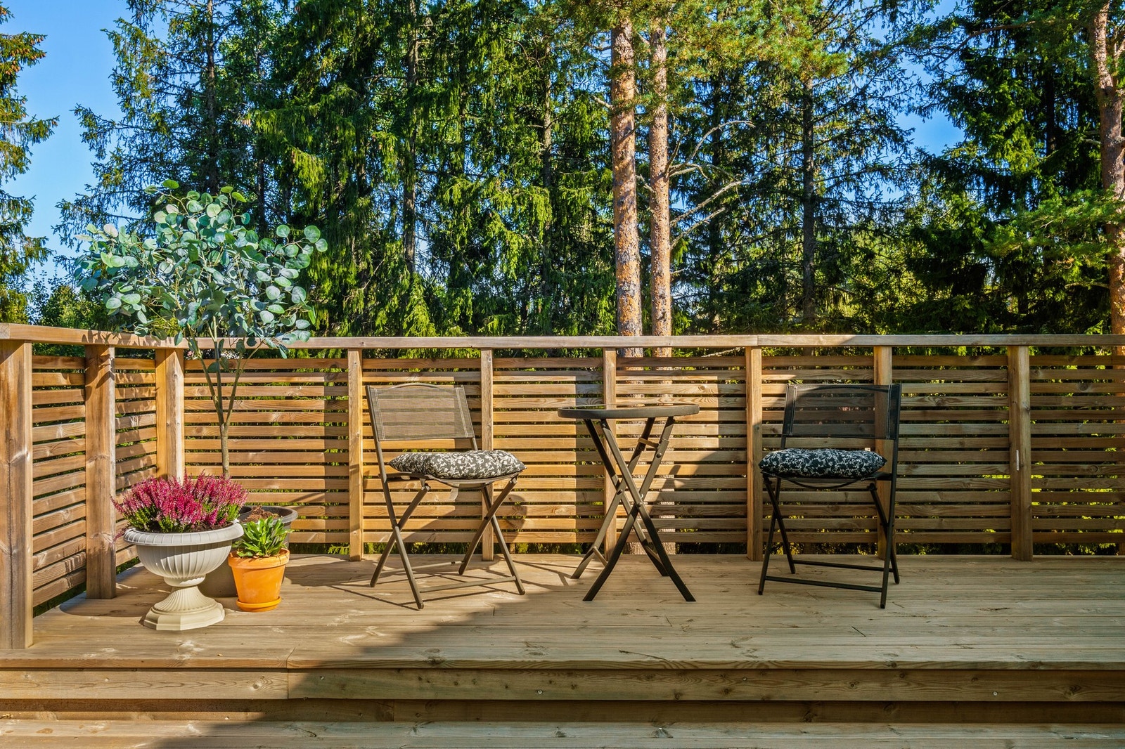 På det flotte uteplassene finner man enkelt roen i en hektisk hverdag. Galleribilde