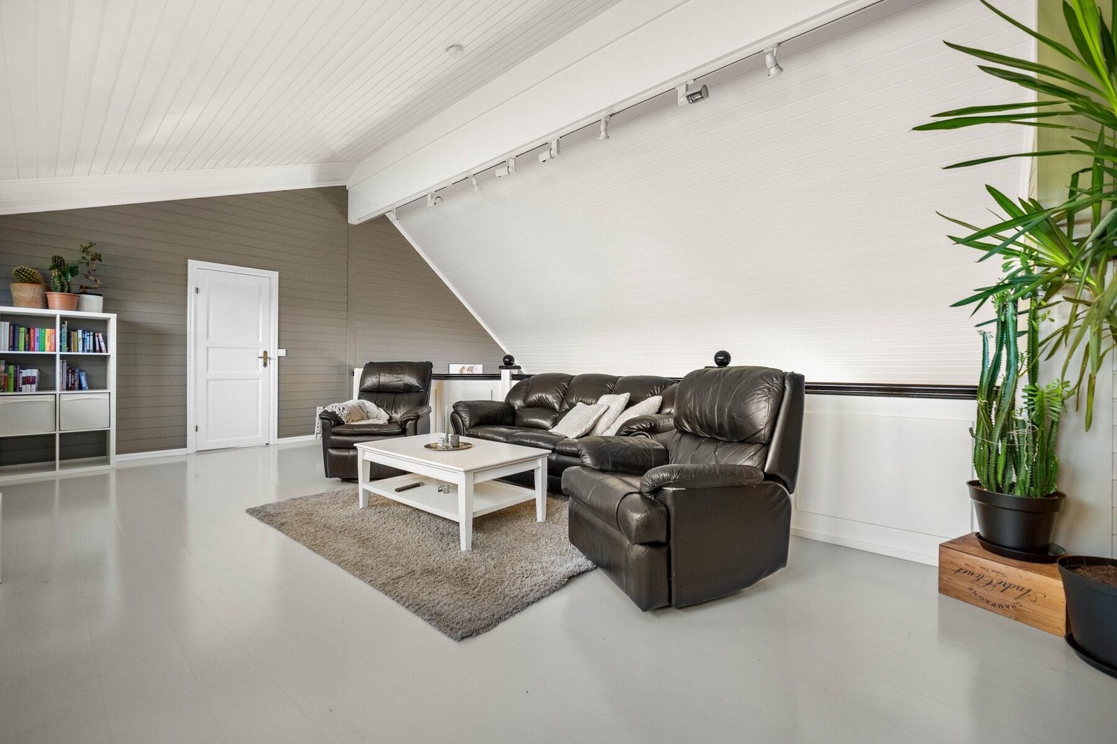 Loftstuen er perfekt hvis man ønsker å trekke seg tilbake for litt egentid med en god bok eller film. Galleribilde