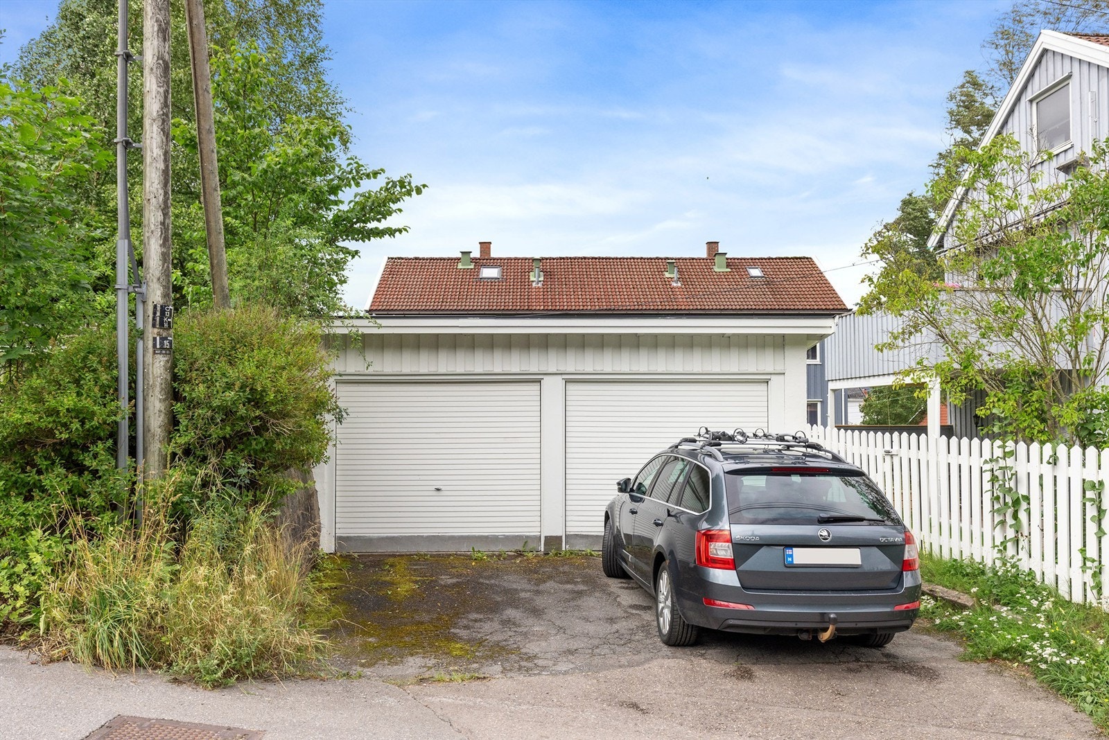 Det medfølger en garasjeplass i del av dobbeltgarasje Galleribilde