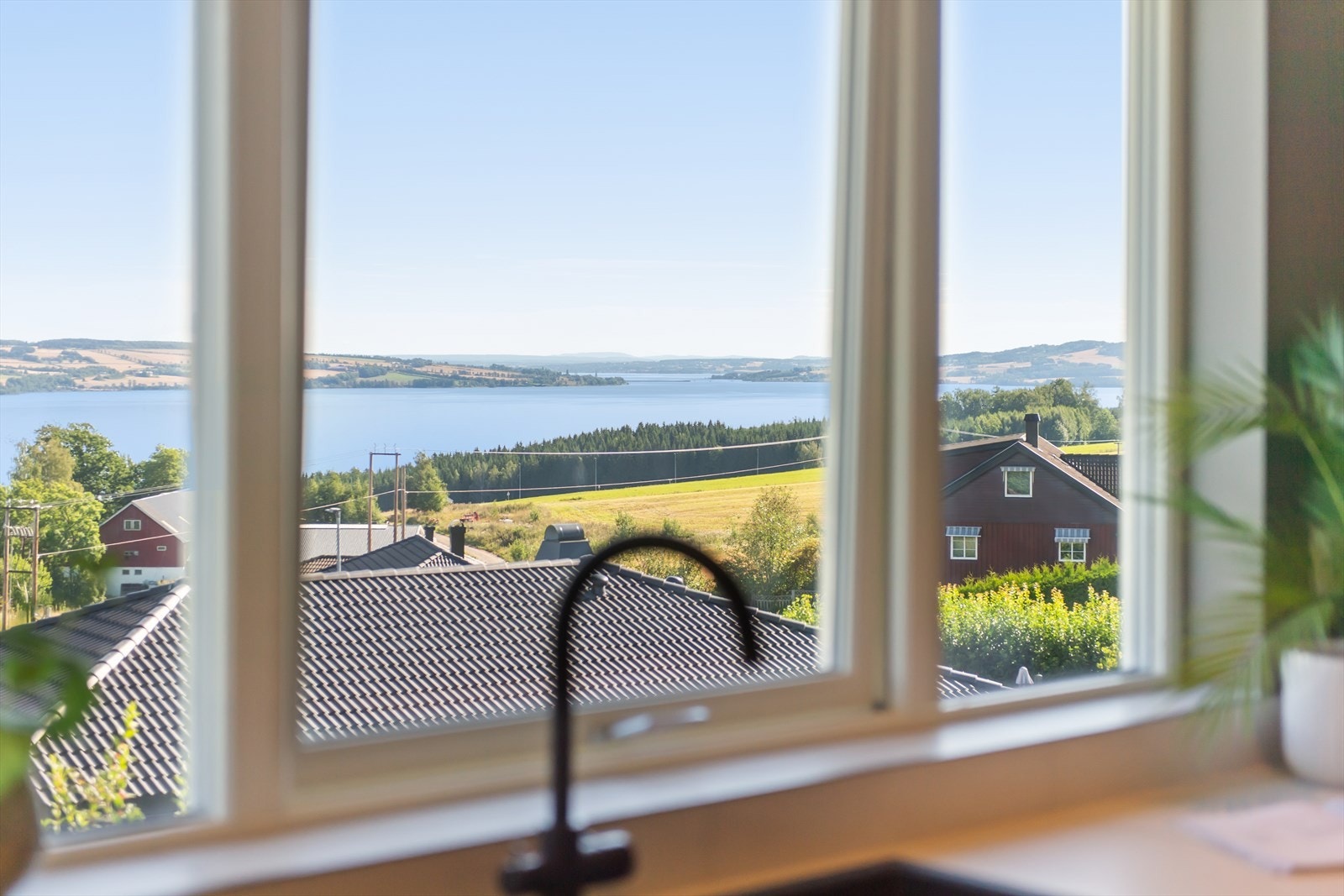 Flott utsikt rett fra kjøkkenet! Galleribilde