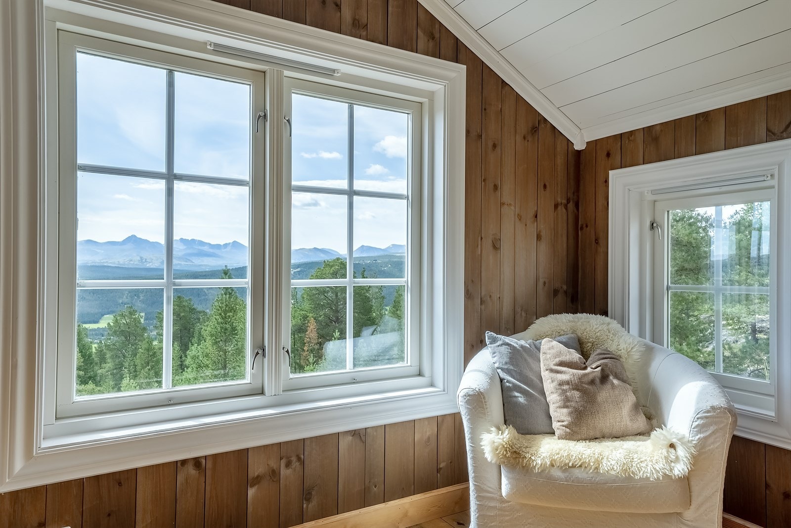 Utsikten fra loftstua mot Rondane anbefales! Galleribilde