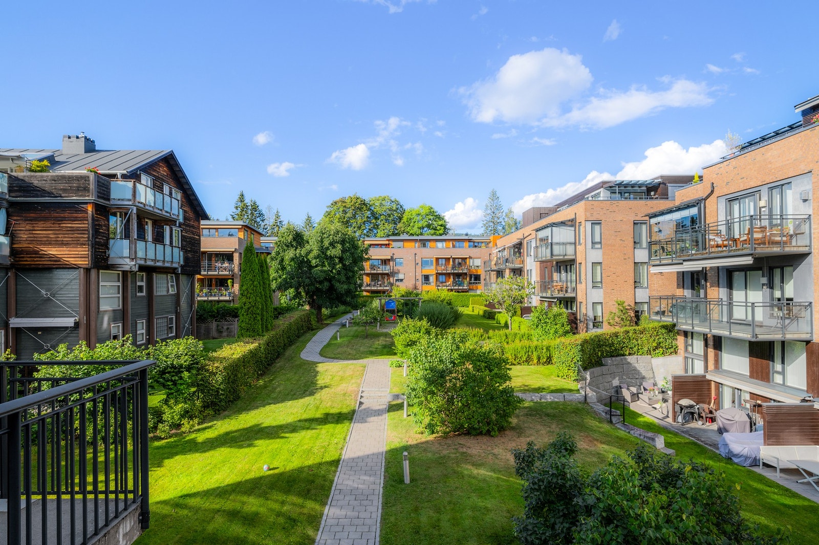 Koselige og velstelte fellesarealer i sameiet. Galleribilde