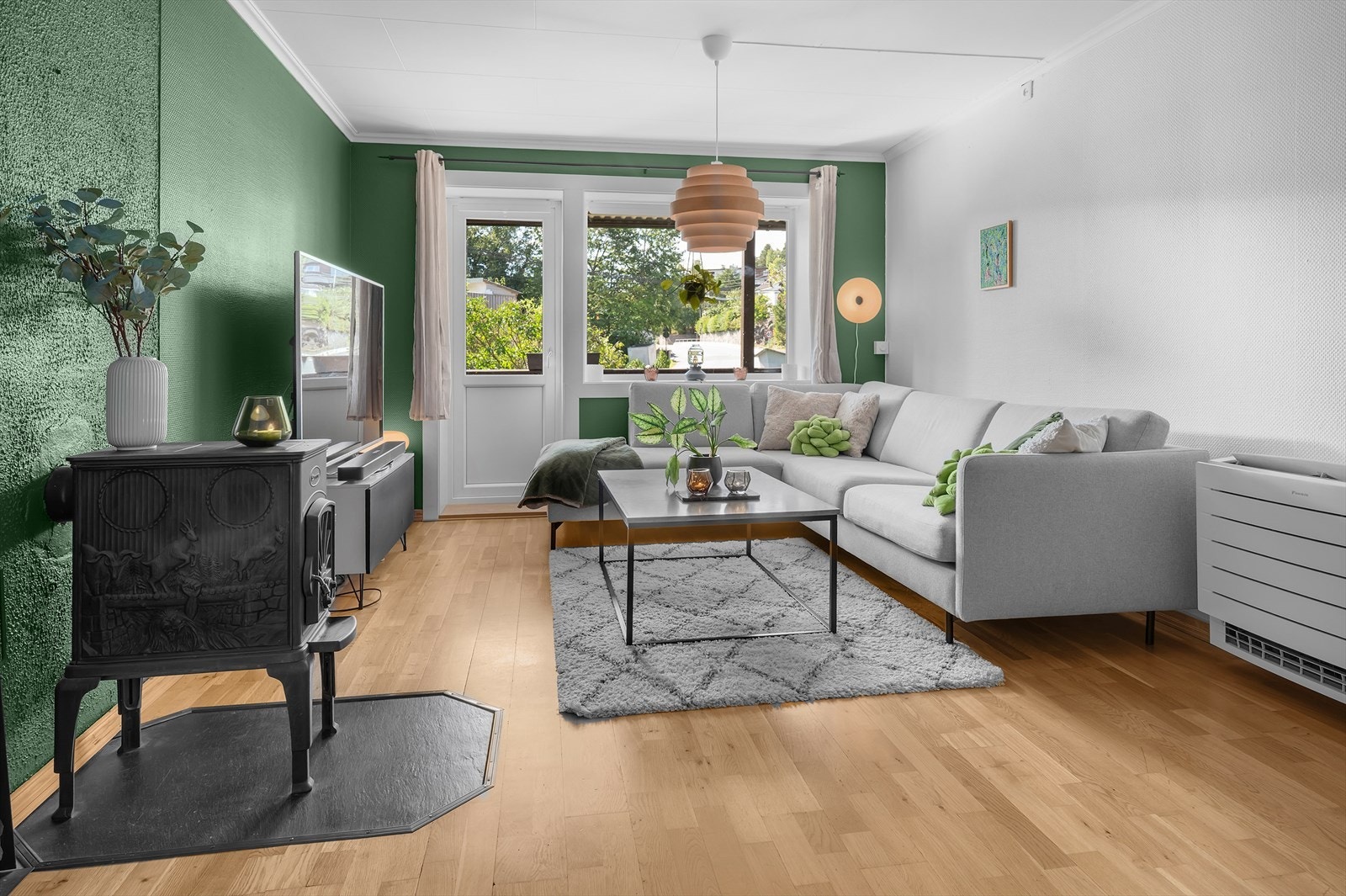 Fra stuen er det utgang til balkongen Galleribilde