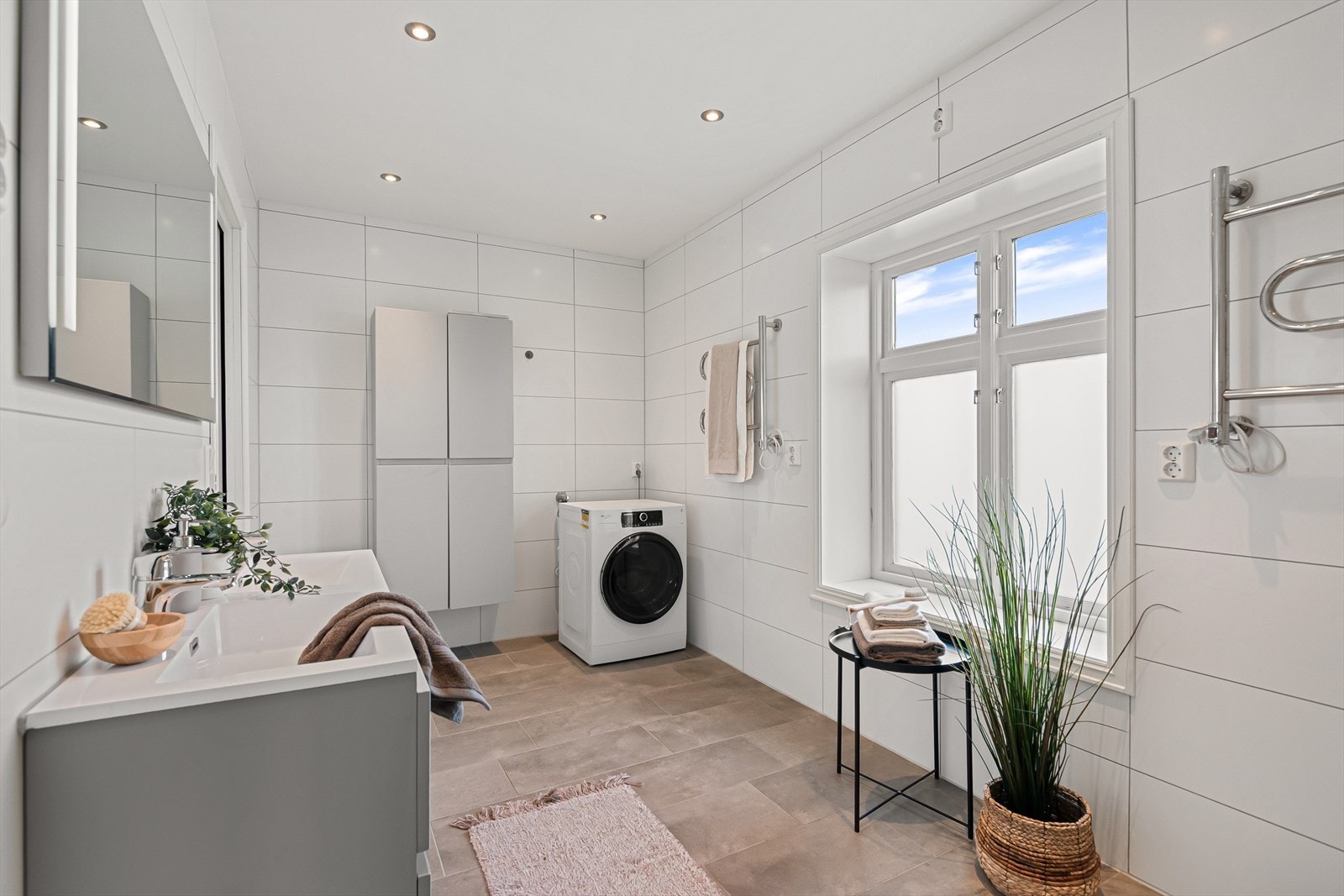 Romslig bad. Galleribilde