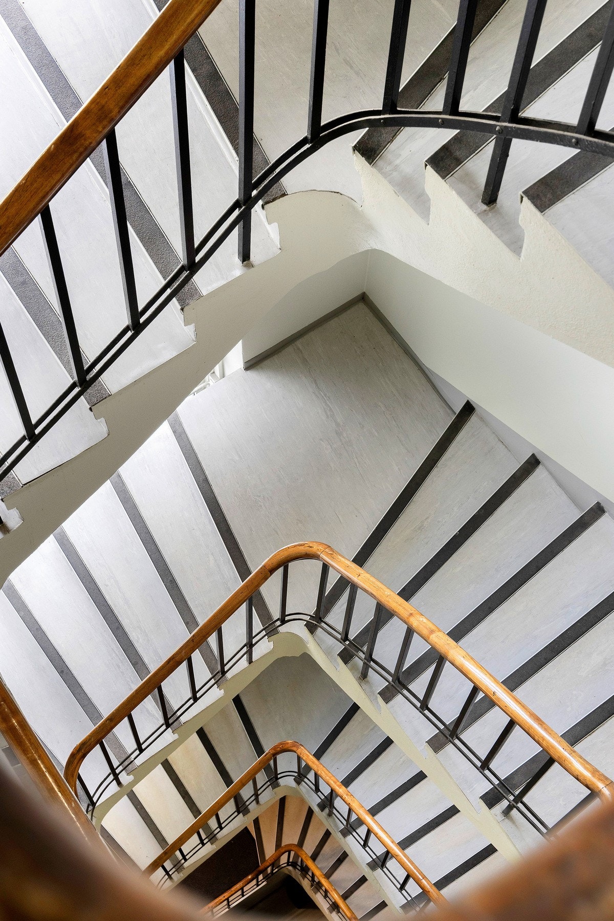 Leiligheten ligger i byggets tredje etasje. Galleribilde